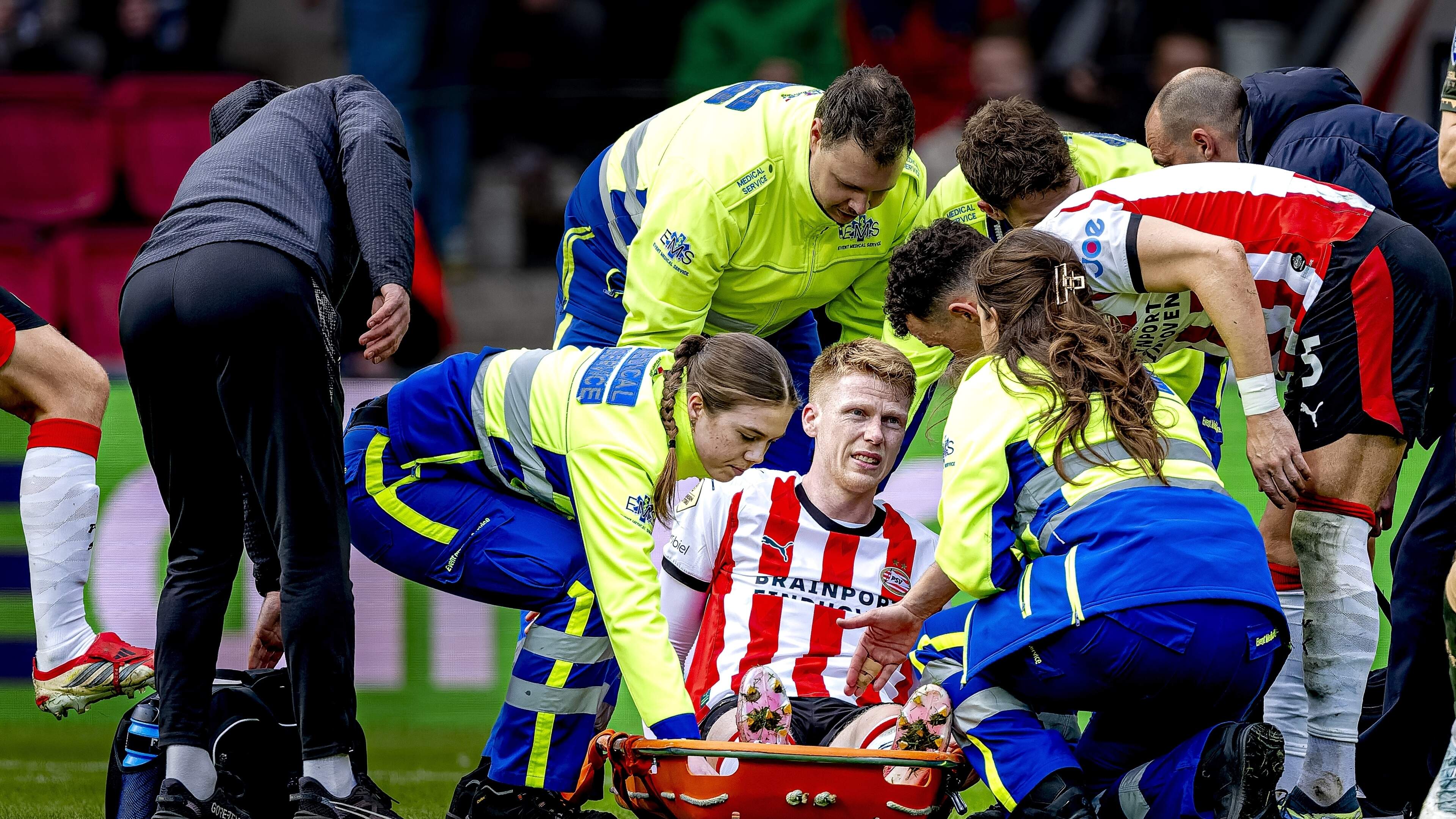 Teruglezen: de middag waarop PSV een fraaie comeback realiseerde tegen FC Utrecht, maar Jerdy Schouten met nare blessure uitviel