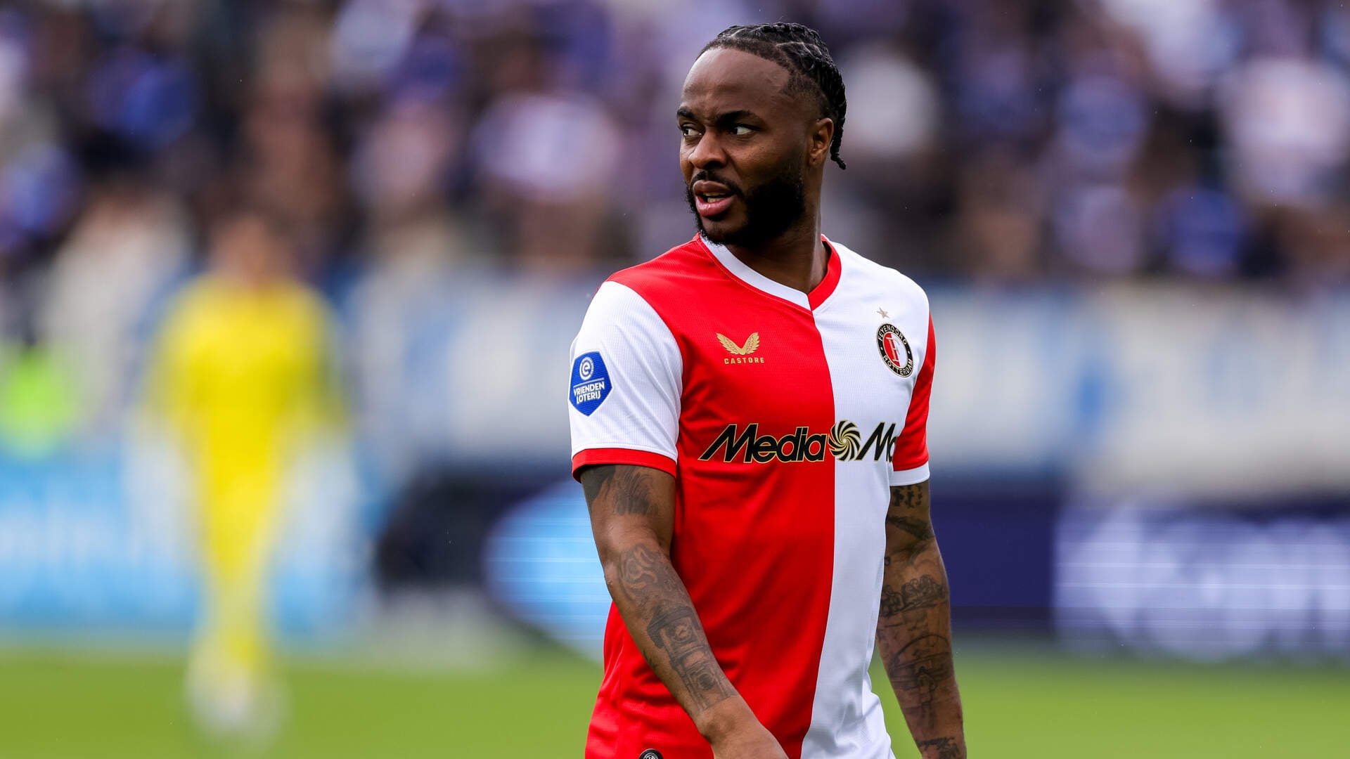 Raheem Sterling riskeert celstraf na crash met Lamborghini | De Telegraaf