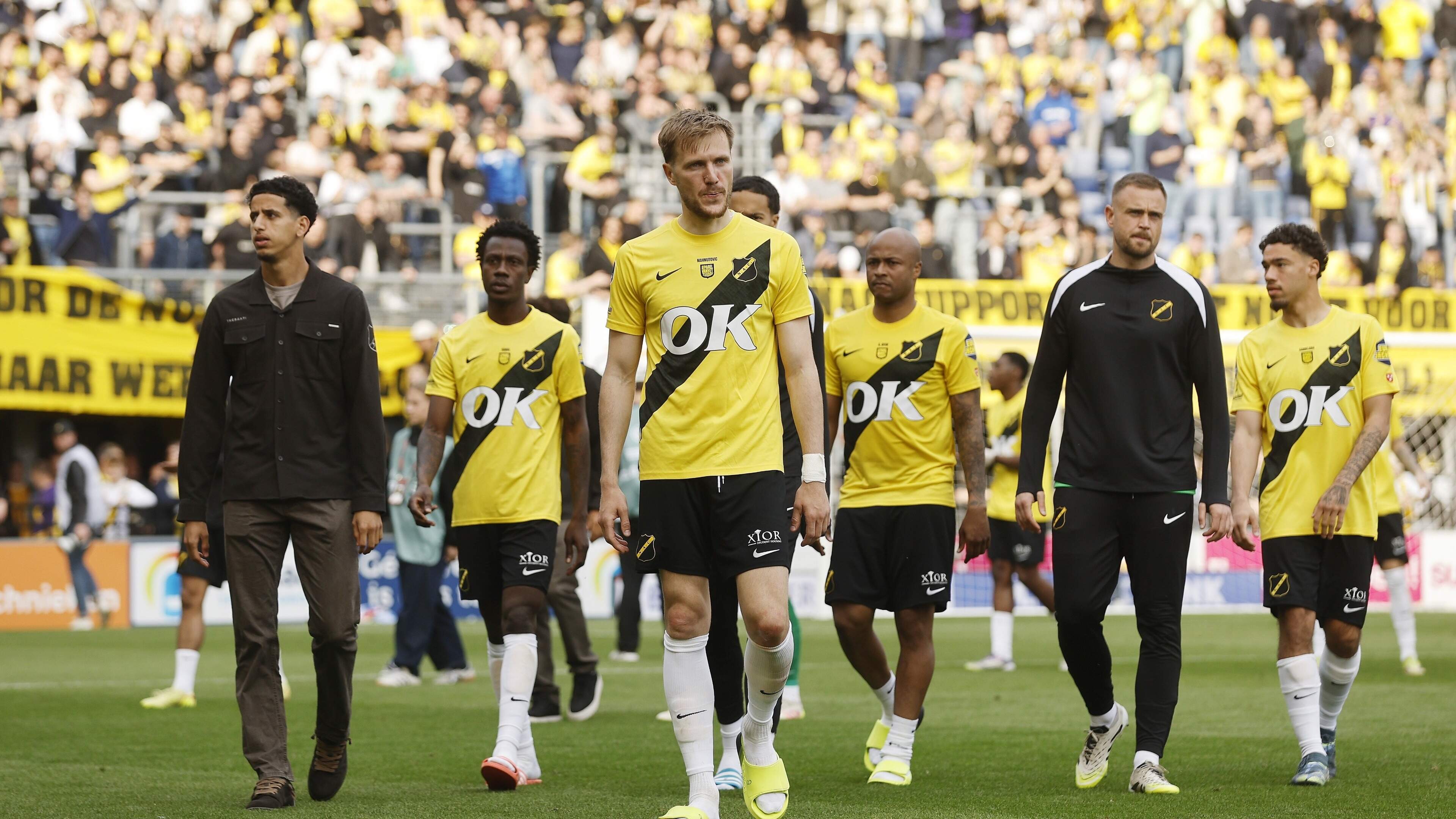 LIVE Eredivisie: restant NAC-Heerenveen maandag zonder publiek in Heerenveen