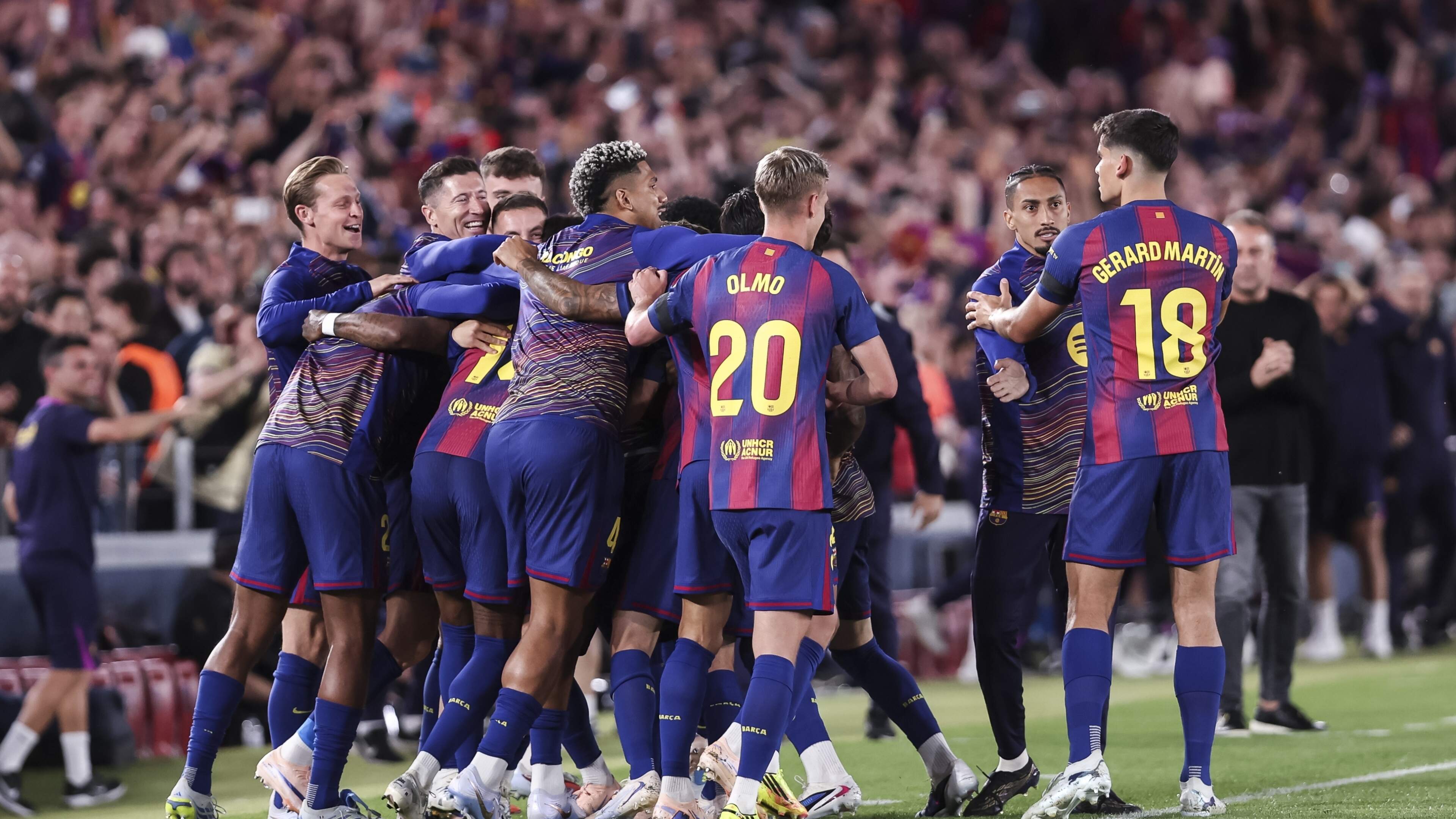Ultieme vernedering: Frenkie de Jong met FC Barcelona kampioen van Spanje na zege op aartsrivaal Real Madrid