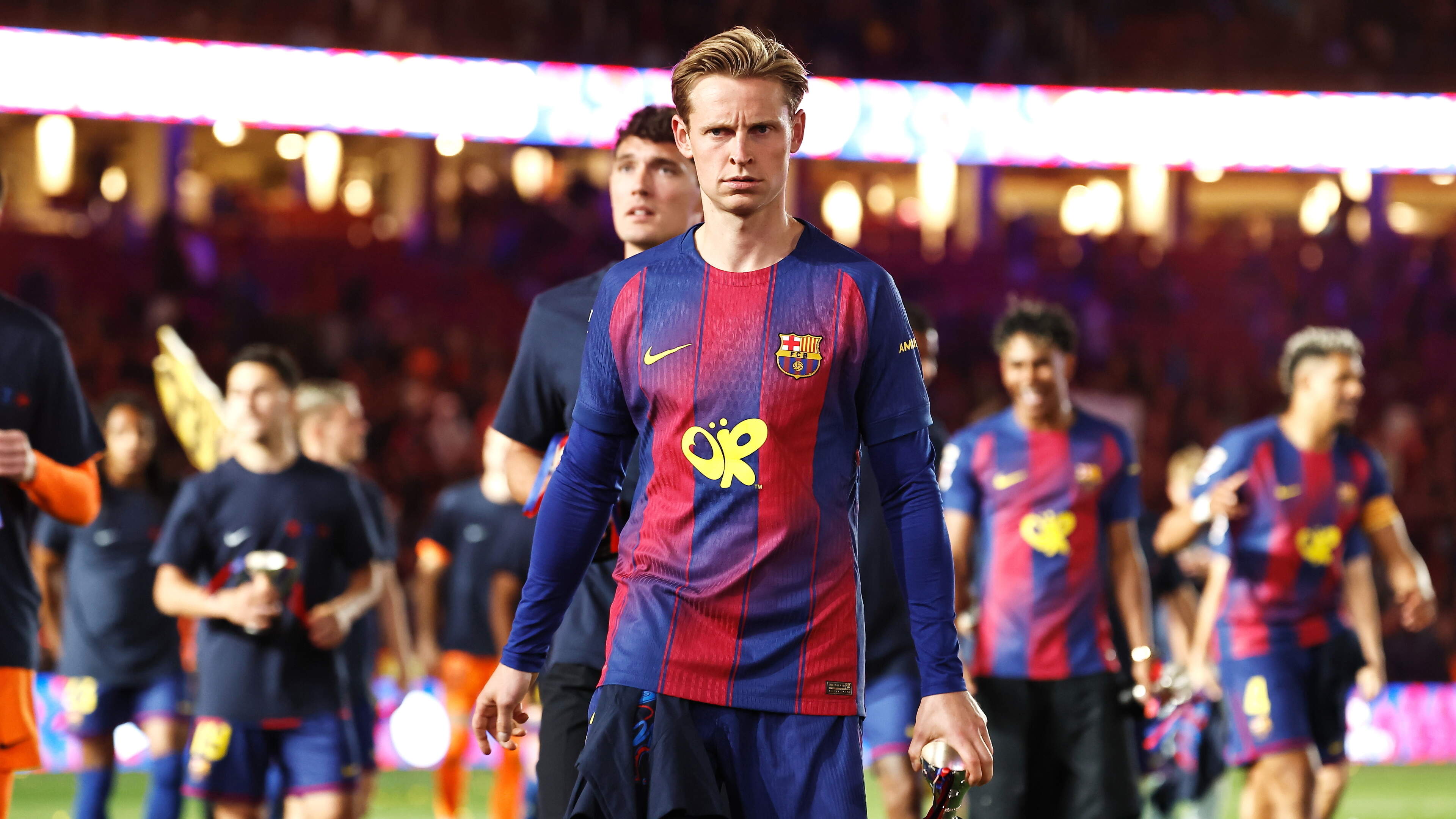 Frenkie de Jong ontbreekt in selectie FC Barcelona voor duel met Deportivo Alaves