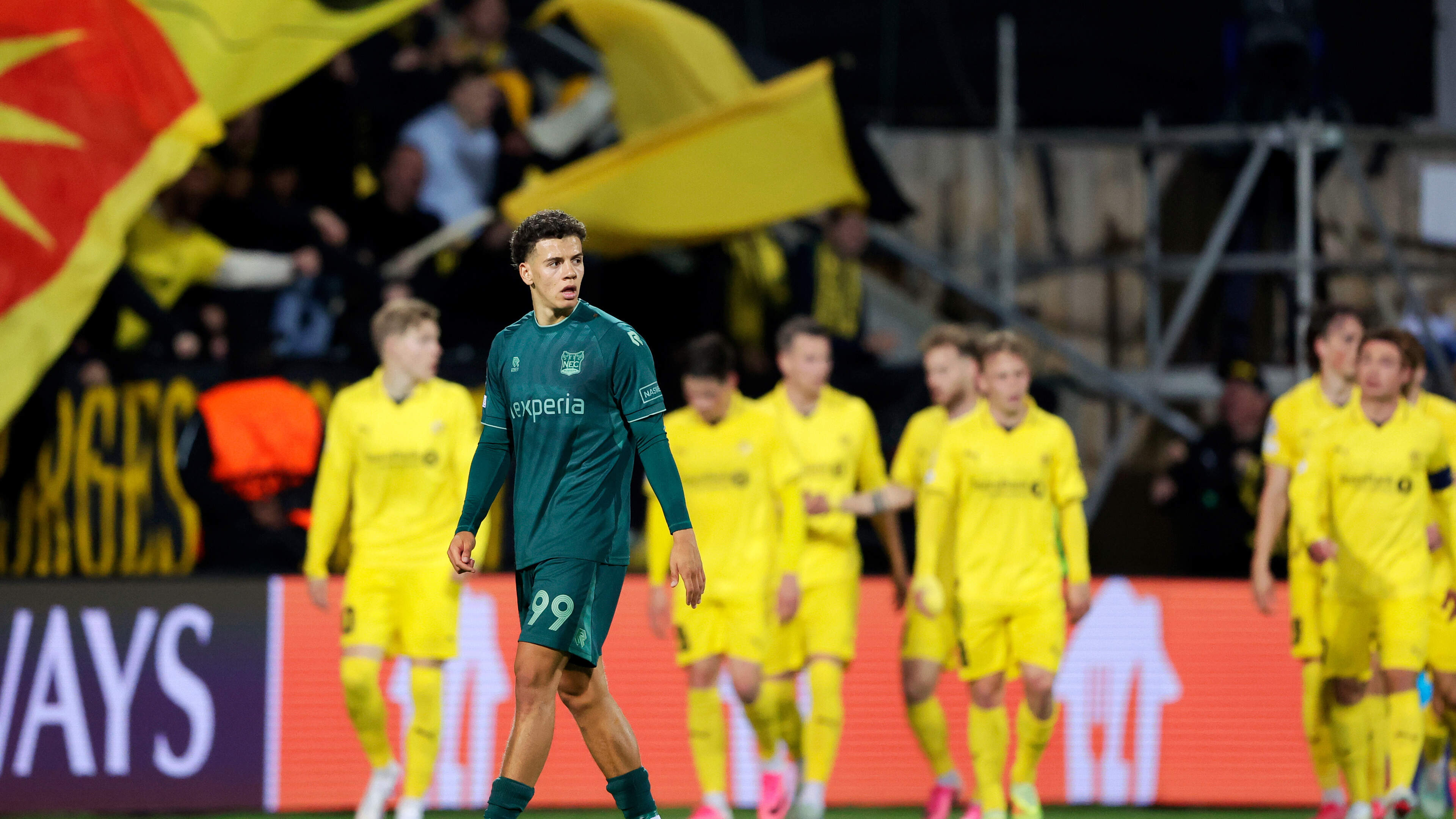 LIVE Champions League | Tiental NEC op kansloze achterstand bij Bodø/Glimt, trainer Schreuder wisselt sterkhouders