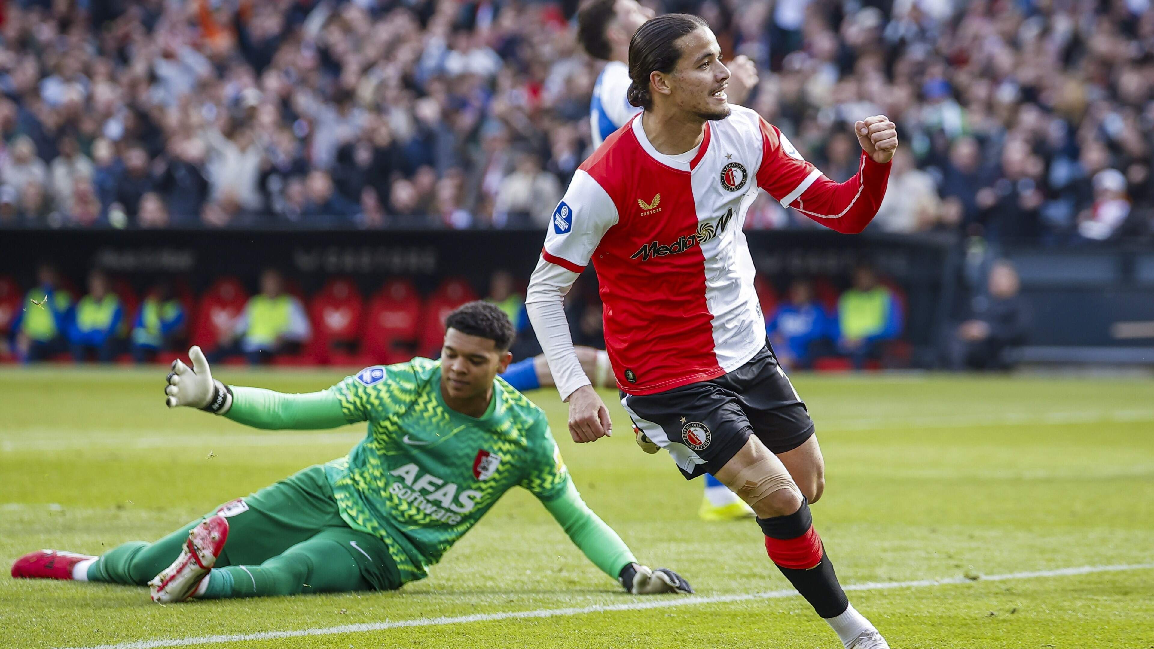 Feyenoord verzekert zich na gelijkspel tegen AZ van tweede plaats Eredivisie en Champions League-plek