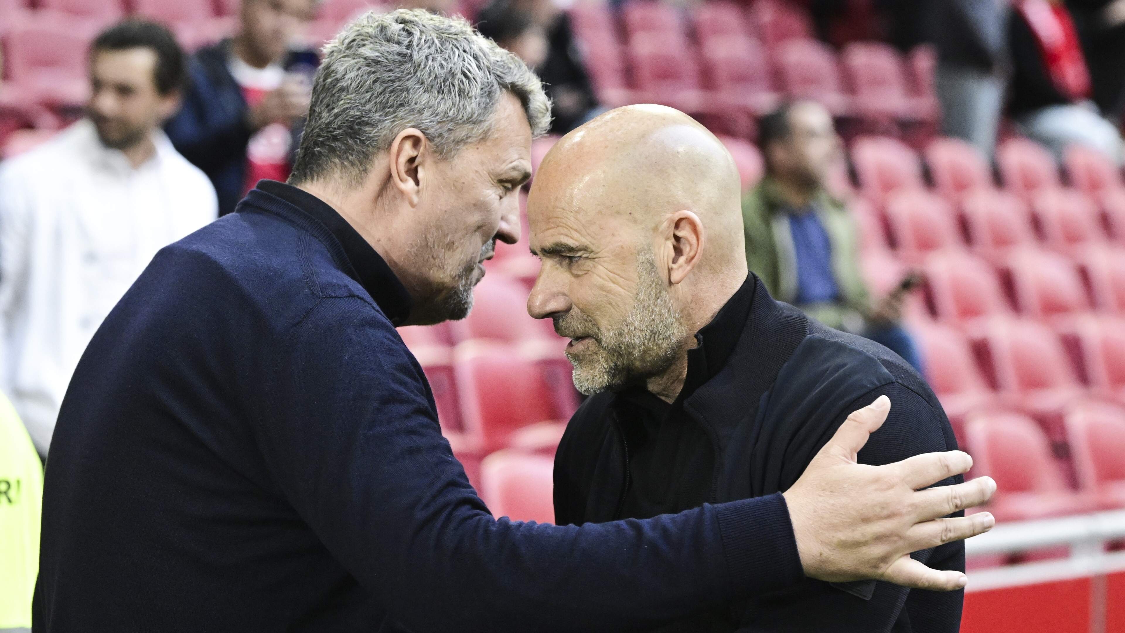 LIVE Eredivisie: wat kan Ajax zonder zieke Weghorst tegen een gehavend PSV?