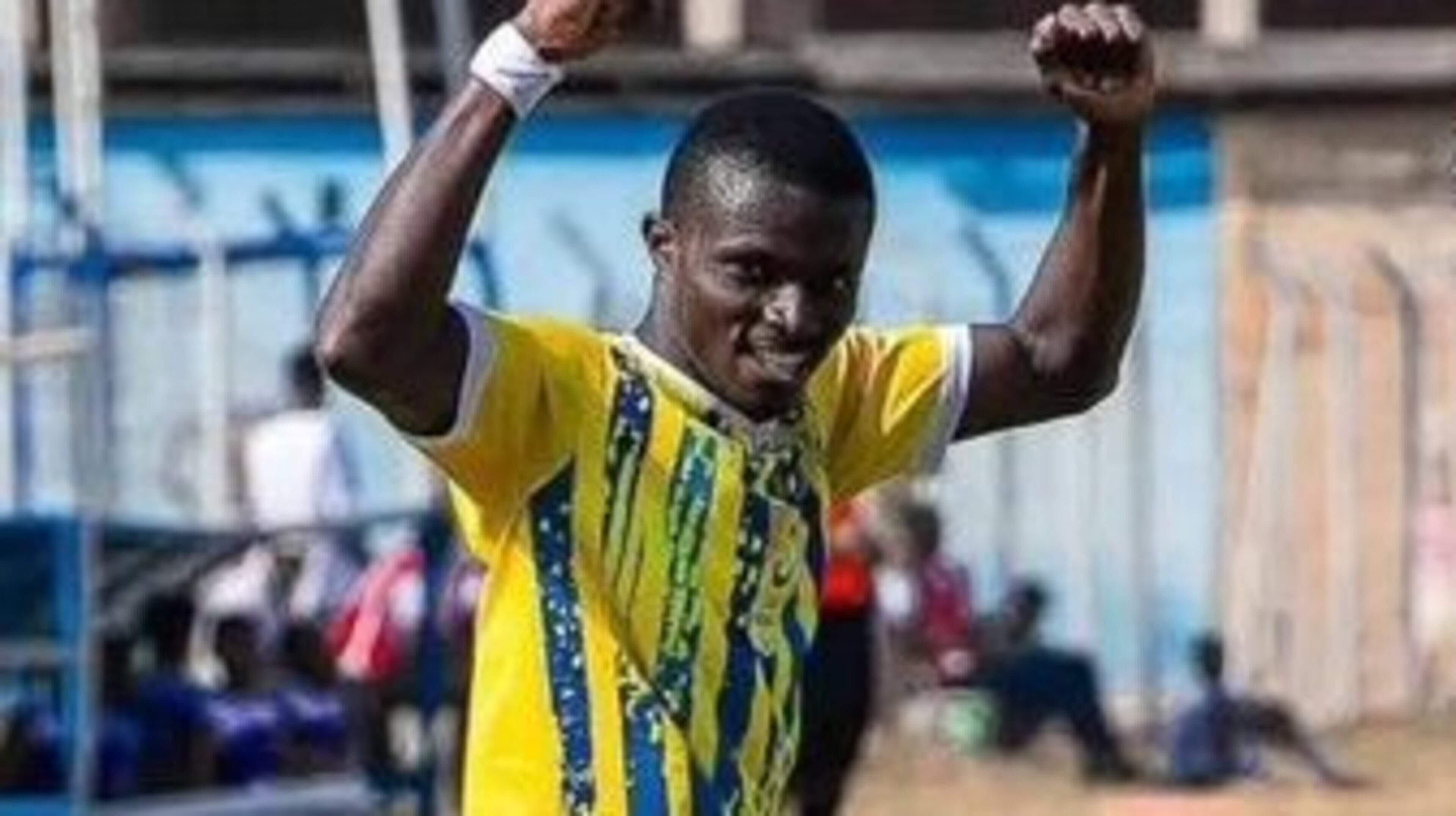 ’Berekum Chelsea-aanvaller Dominic Frimpong (20) overlijdt na gewapende aanval op teambus op Ghanese snelweg’