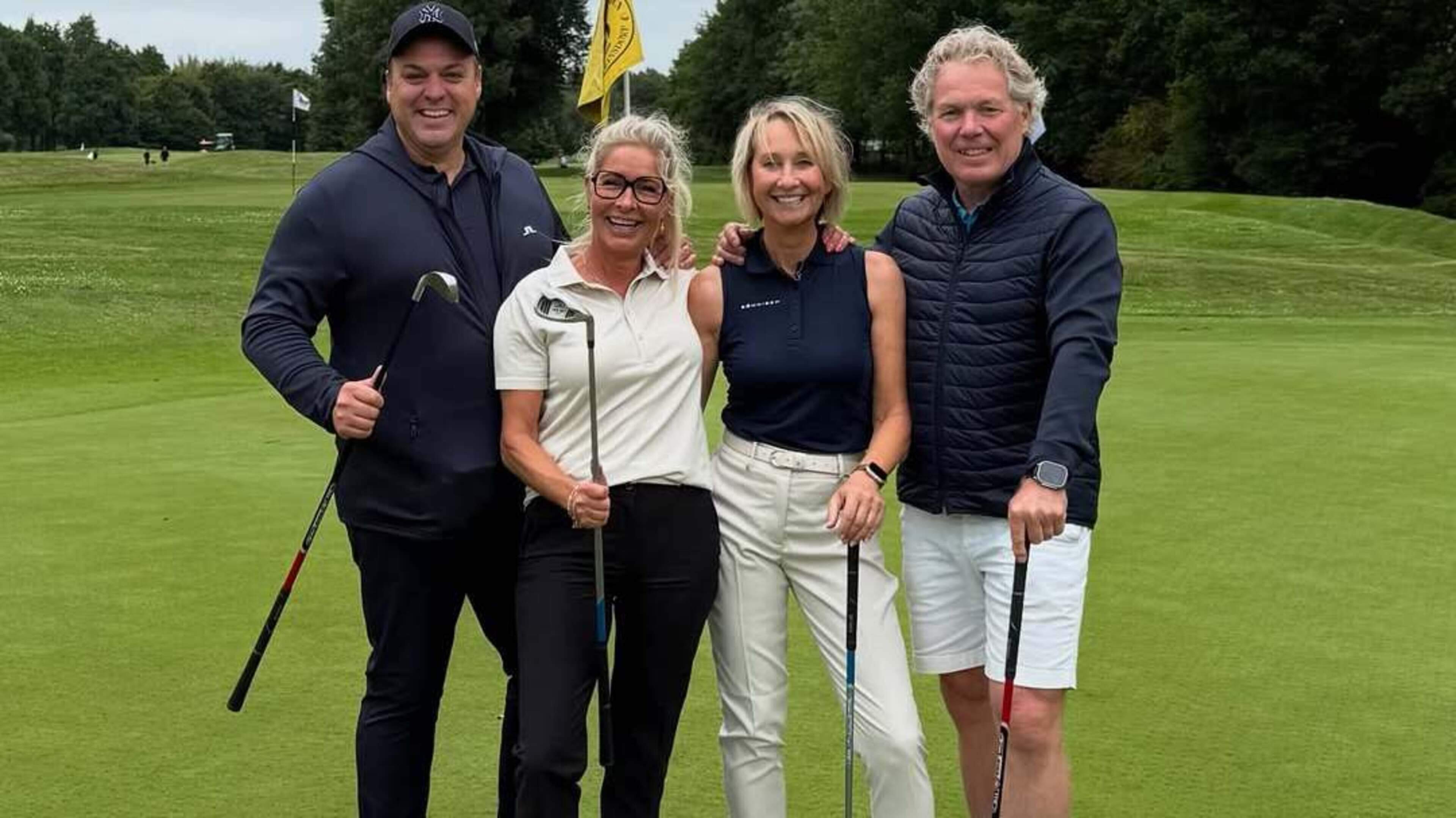 ’Booming bij beroemdheden’: Frans Bauer, Mathieu van der Poel en Isa Hoes gegrepen door golfvirus