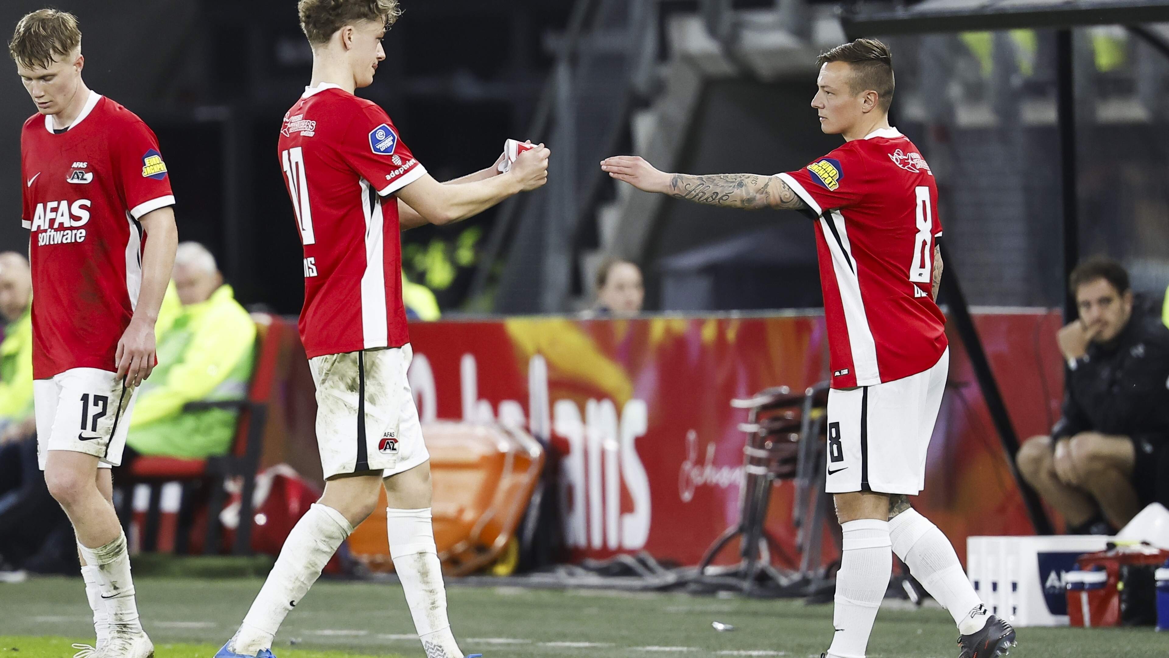 AZ pakt drie punten tegen Fortuna Sittard en ziet kleine kapitein Jordy Clasie terugkeren