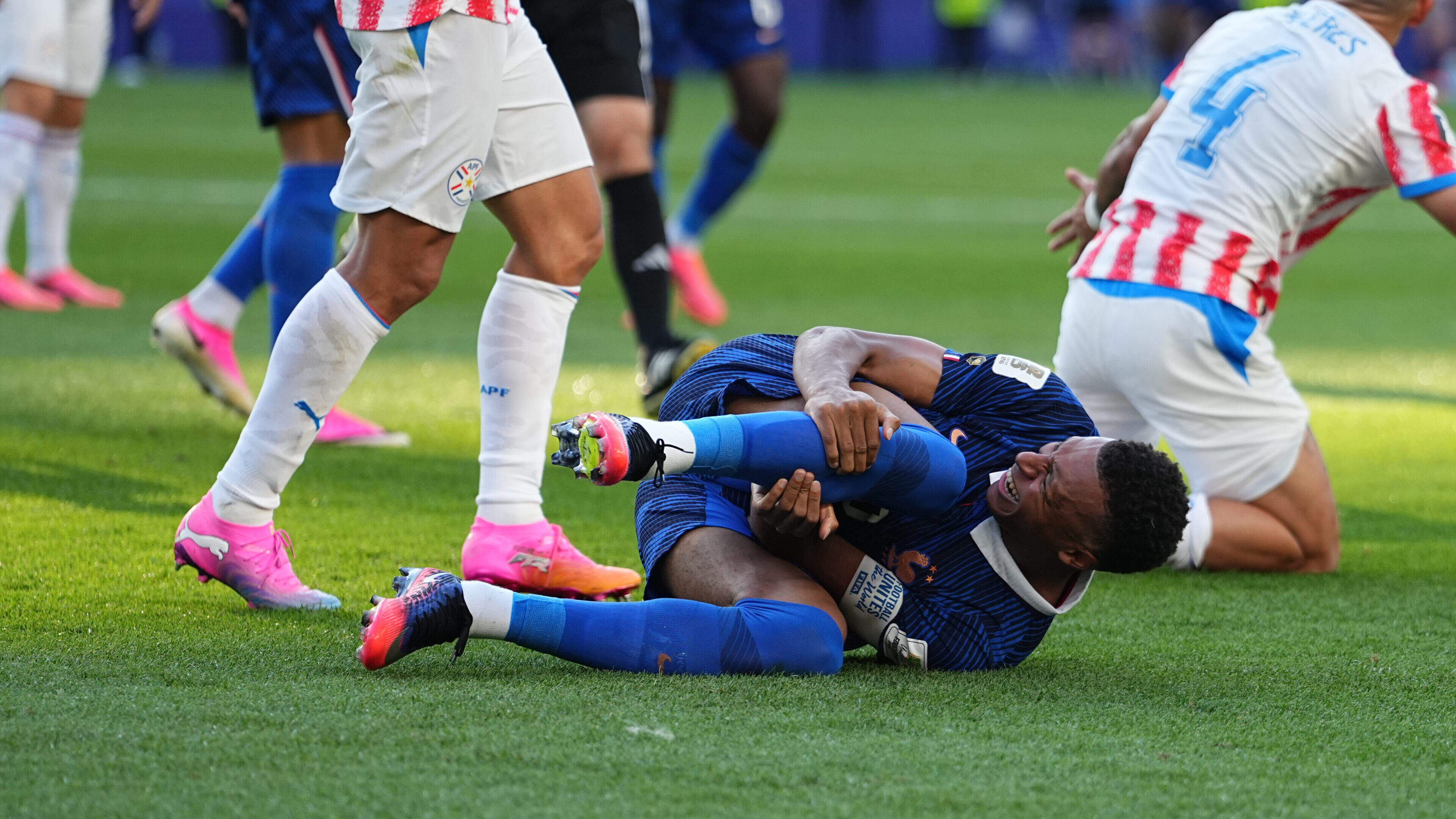 Analysts slam Paraguay’s ‘anti-football’ against France at World Cup: ‘Does someone have to hospitalize Mbappé first?’