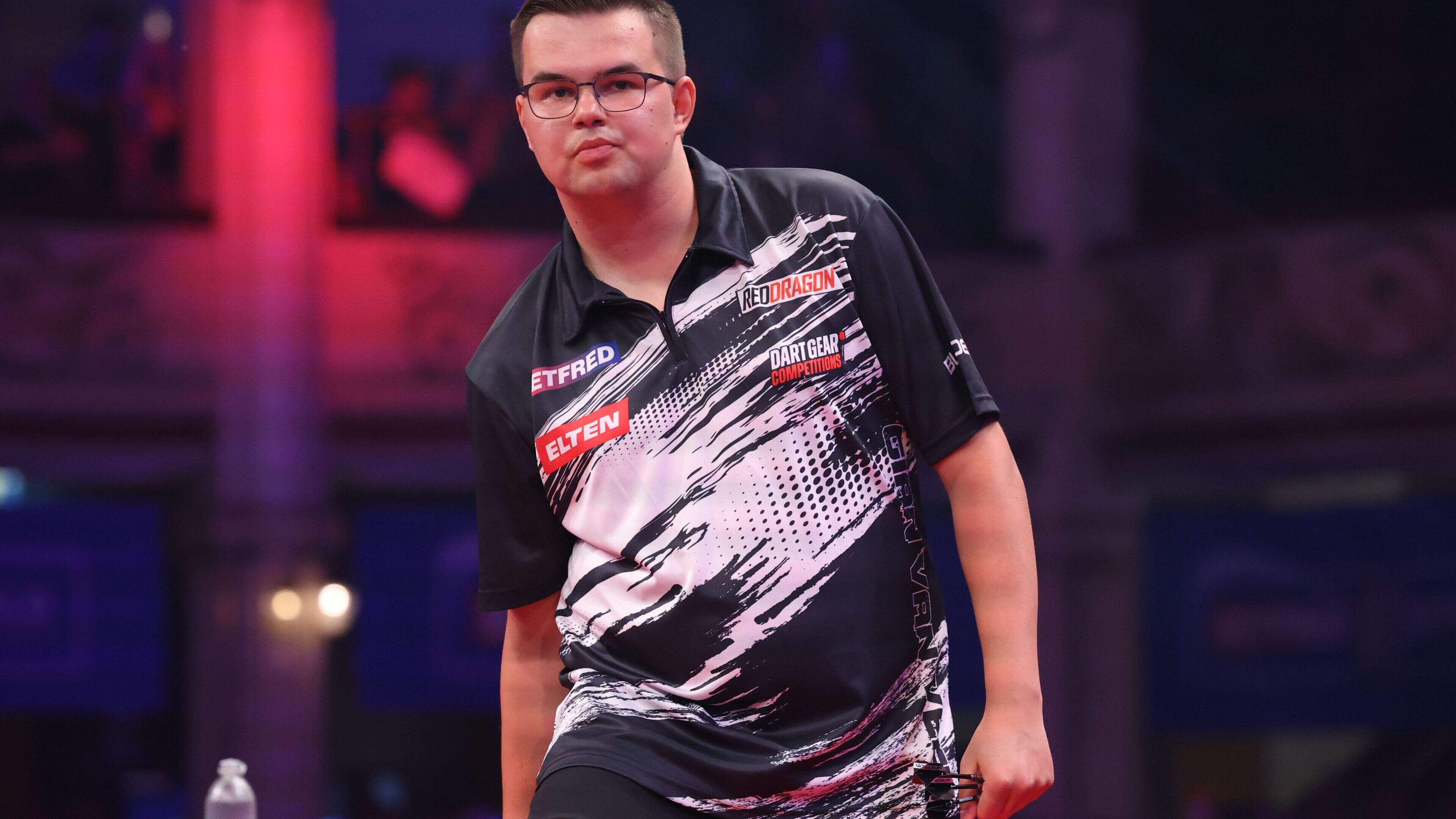 Gian van Veen kan finaleplek vergeten bij World Matchplay: Gerwyn Price treft Luke Littler of Dirk van Duijvenbode