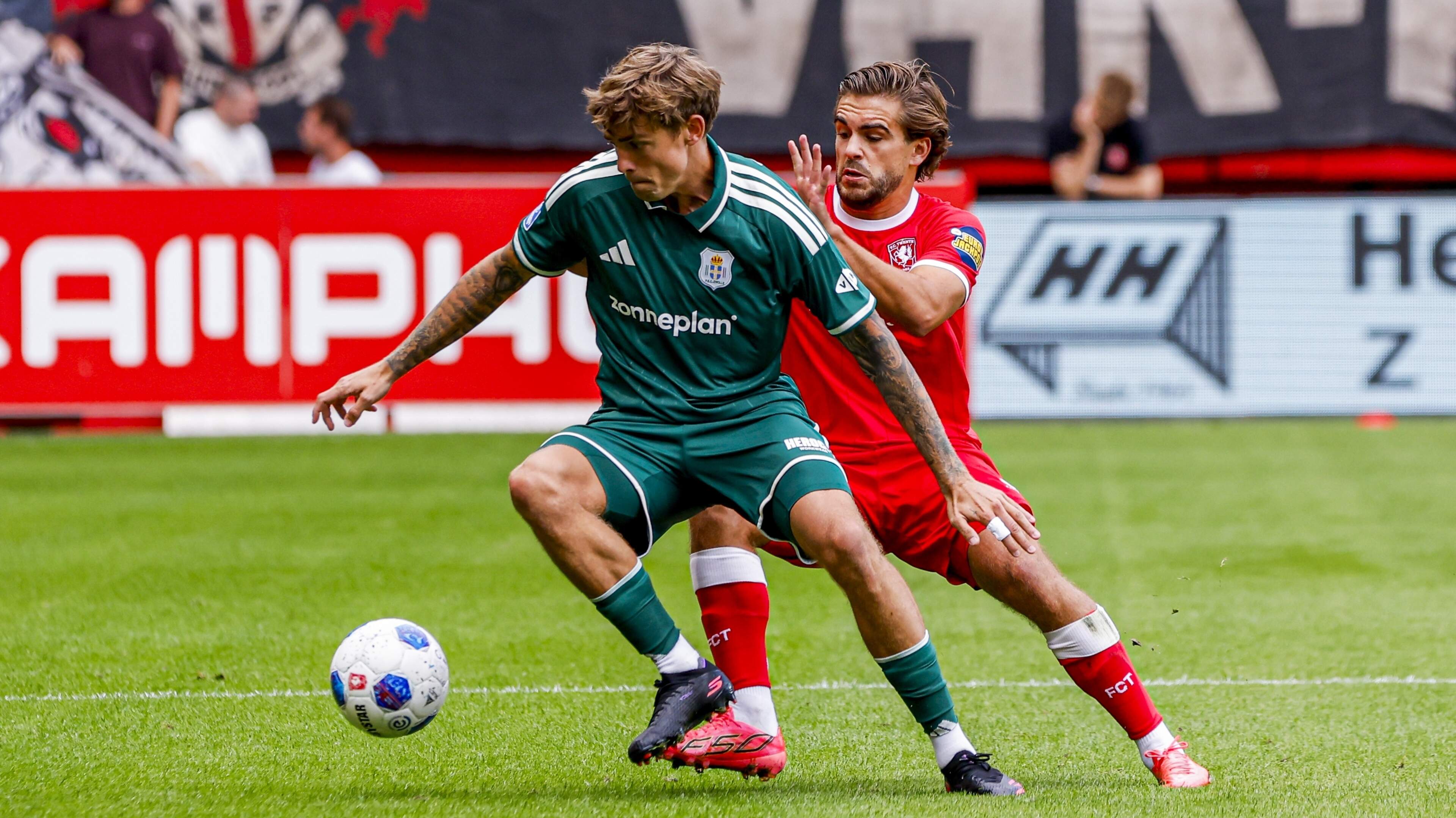 LIVE Eredivisie | Chagrijn in Enschede: FC Twente op achterstand tegen PEC Zwolle
