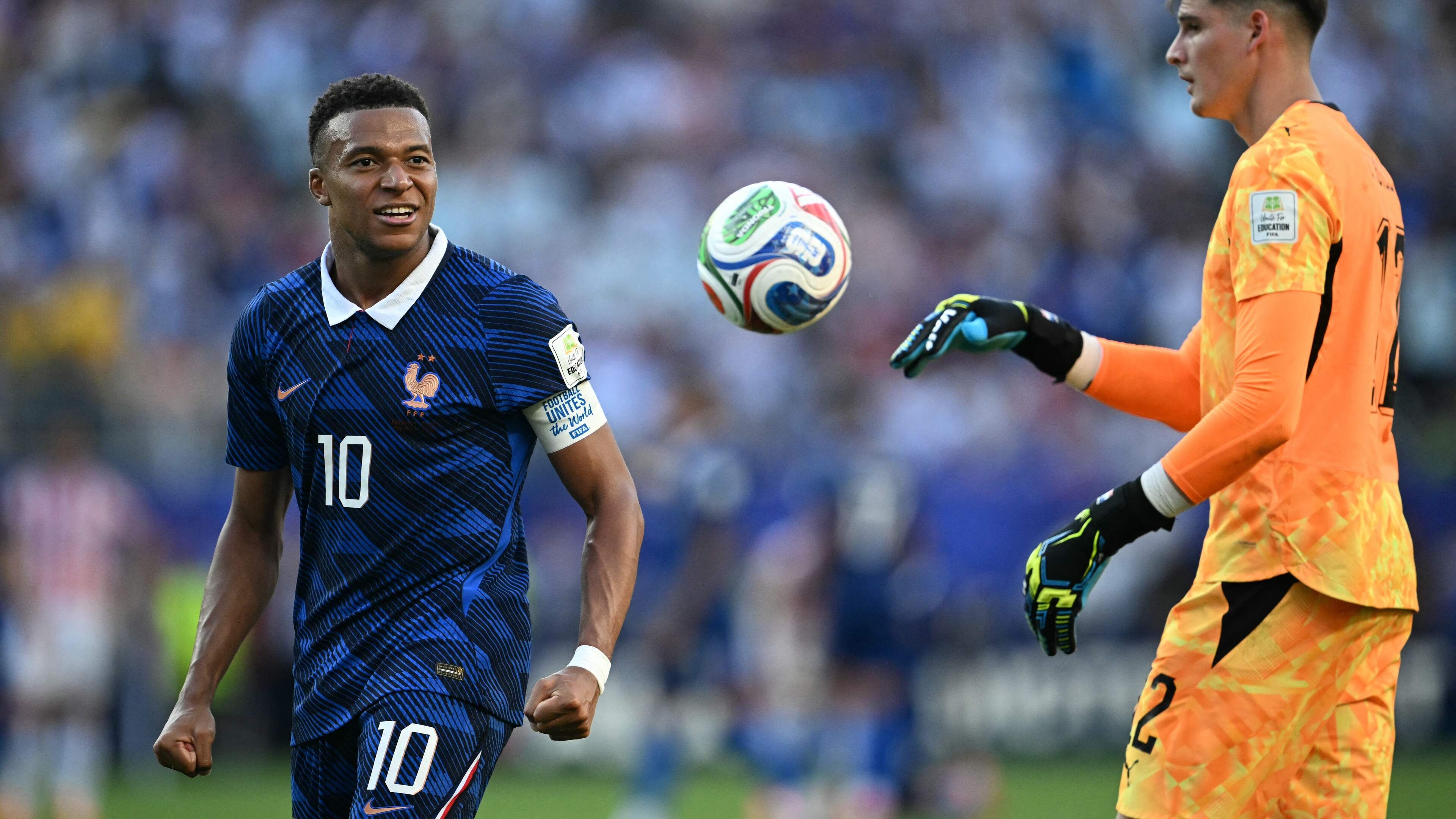 Kylian Mbappé praises teammates for keeping their cool against Paraguay: 'Everyone thought we came to play in tuxedos'