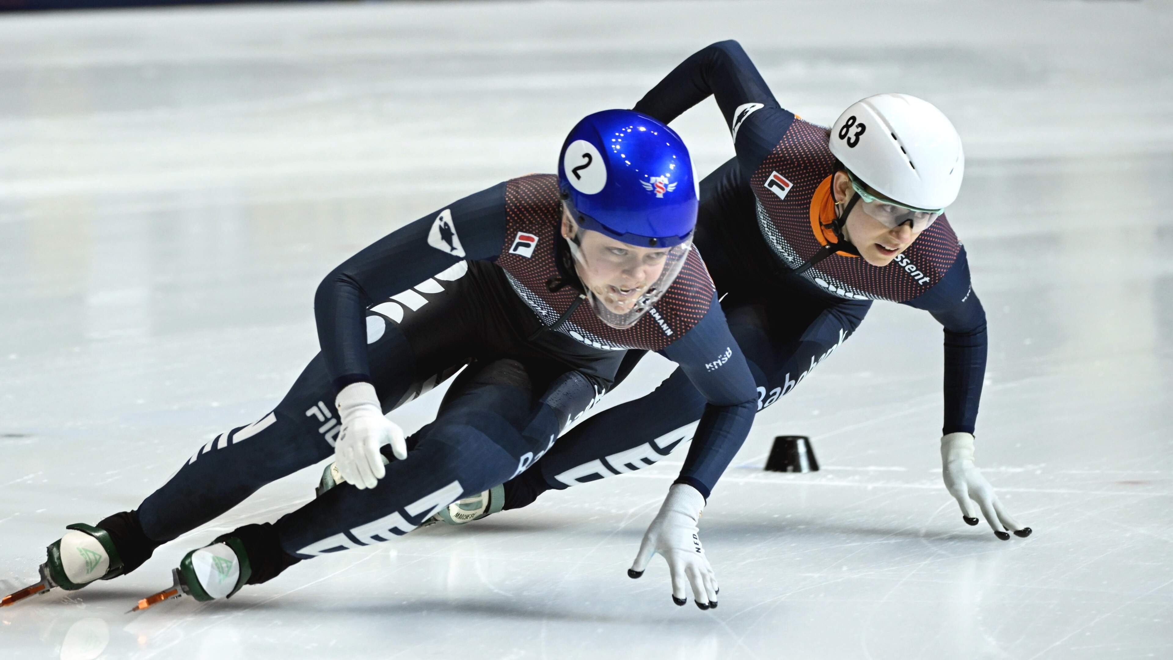 World Short Track Championships: Dominant Xandra Velzeboer retains 500m world title, silver for Selma Poutsma