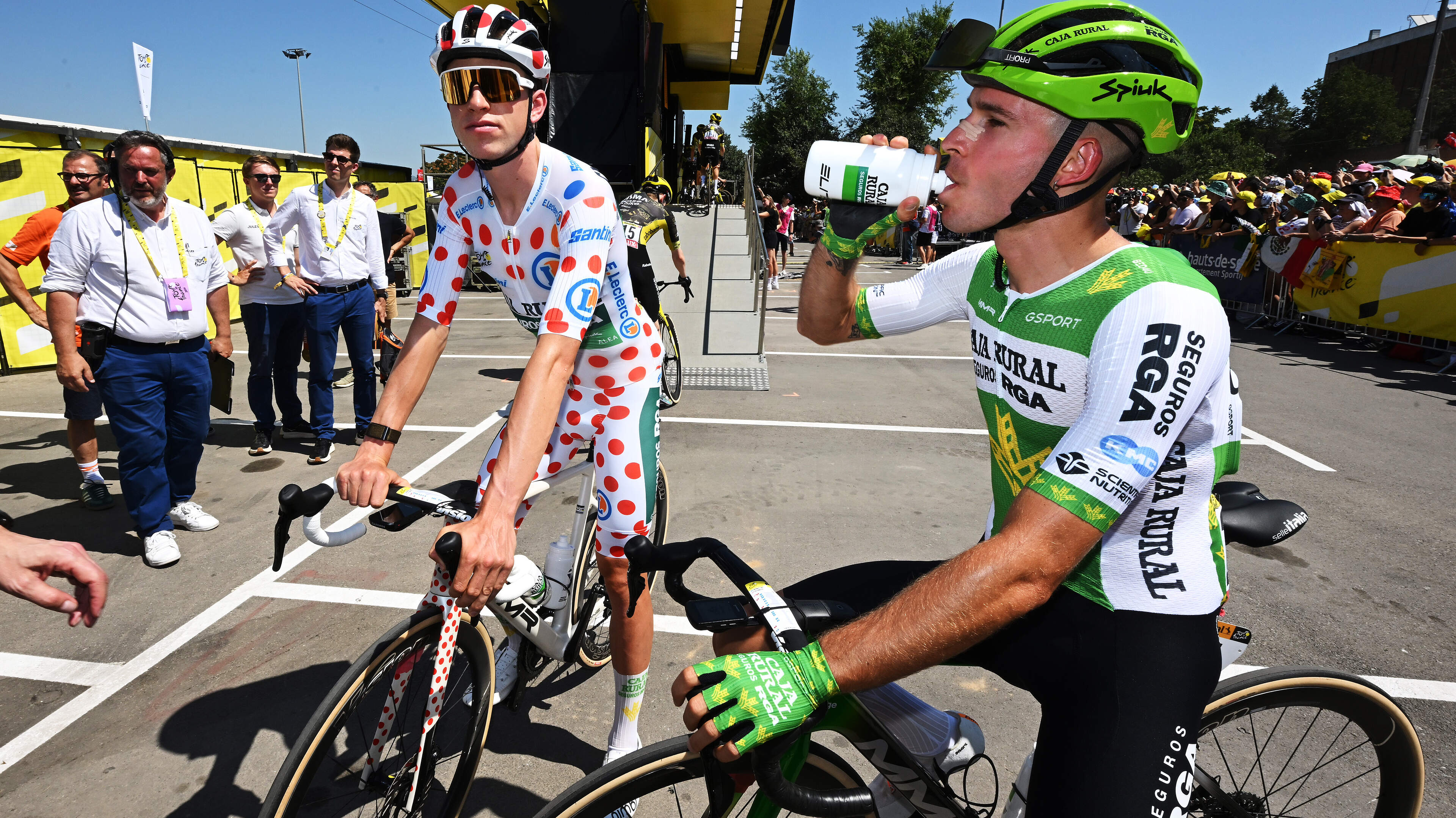 LIVE Tour de France | Peloton dunt uit, maar vluchtpogingen mislukken vooralsnog