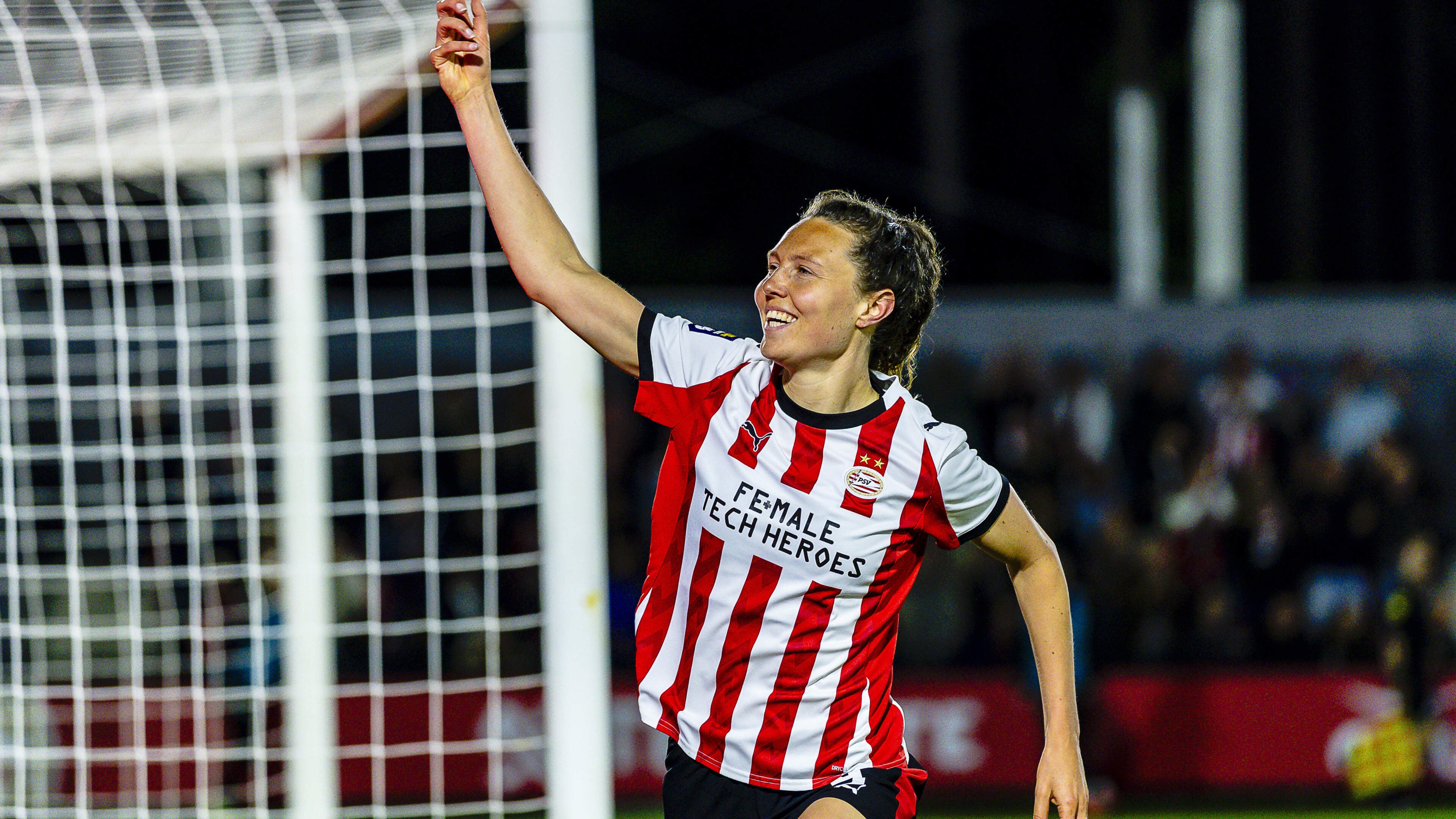 Dubbel feest bij PSV: na de 27e landstitel voor de mannen, nu de eerste voor de vrouwen