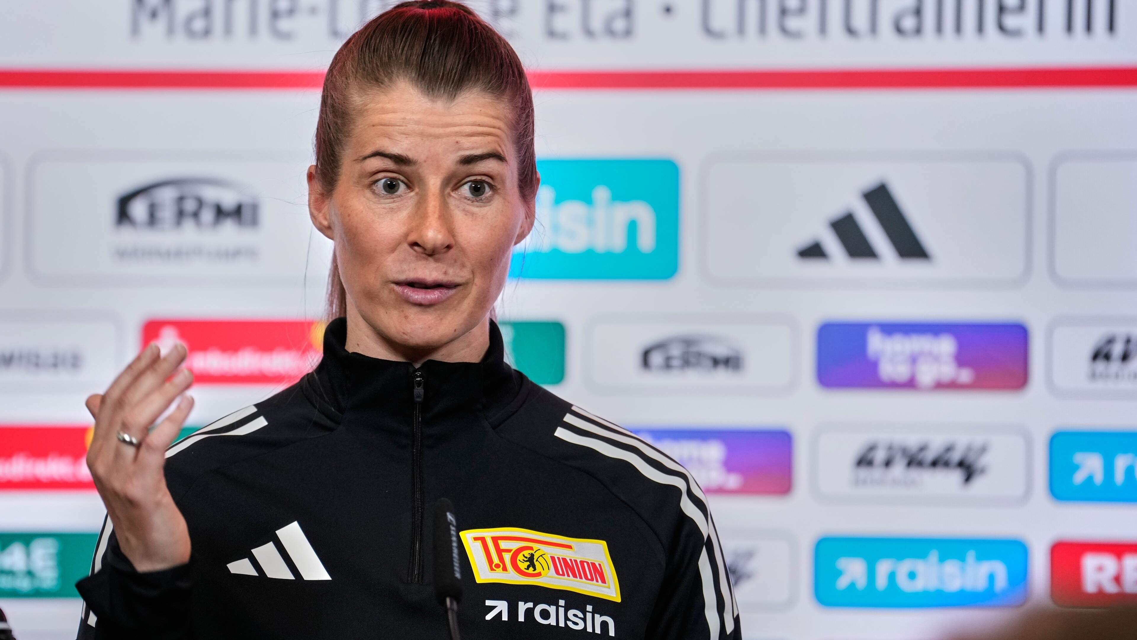 Union-trainer Marie-Louise Eta rekent af met online haters na aanstelling als eerste vrouwelijke coach in topcompetitie