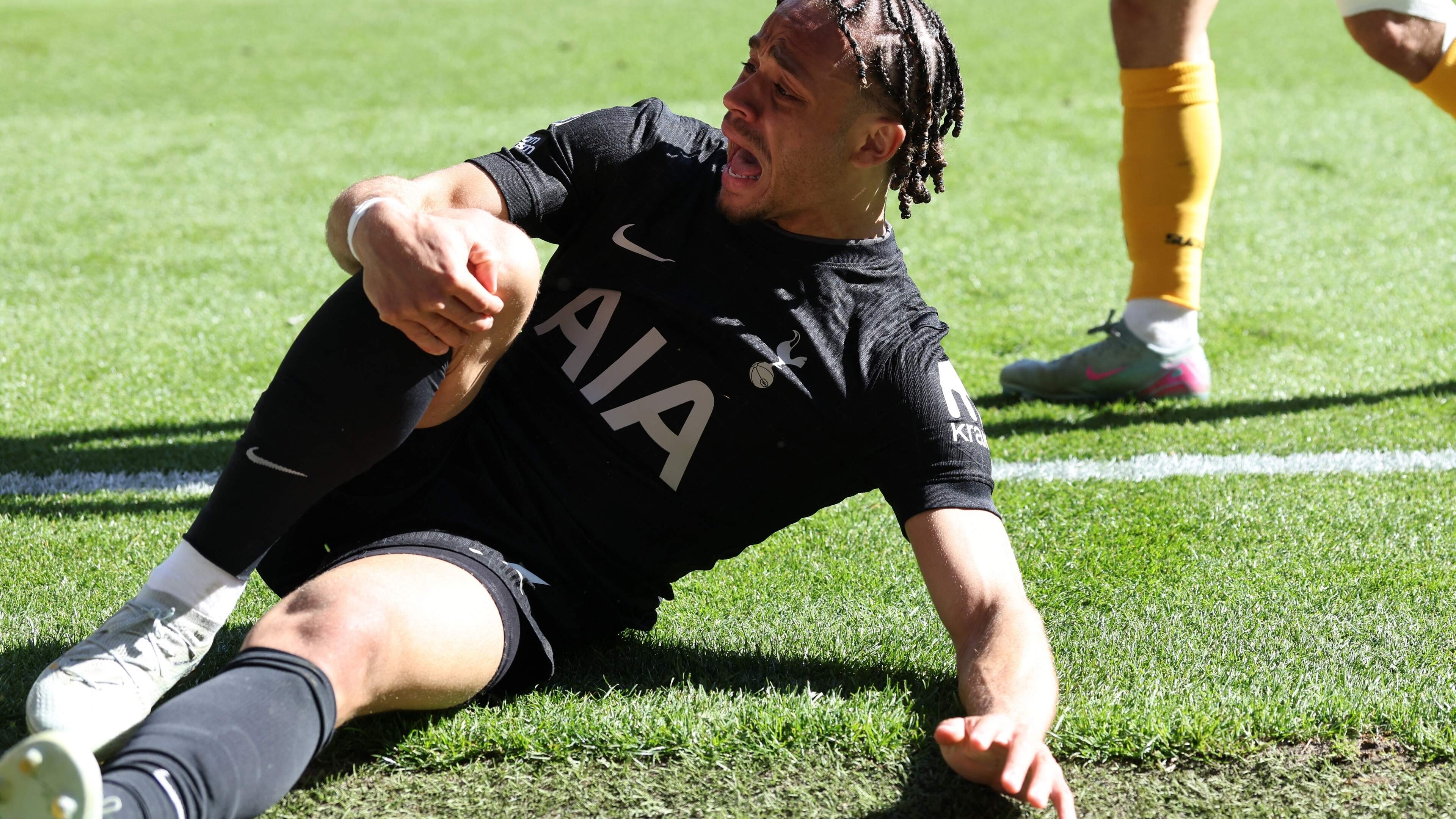 Xavi Simons- (23) ontbreekt op WK bij Nederlands elftal door zware knieblessure: ’Ik ben gebroken’