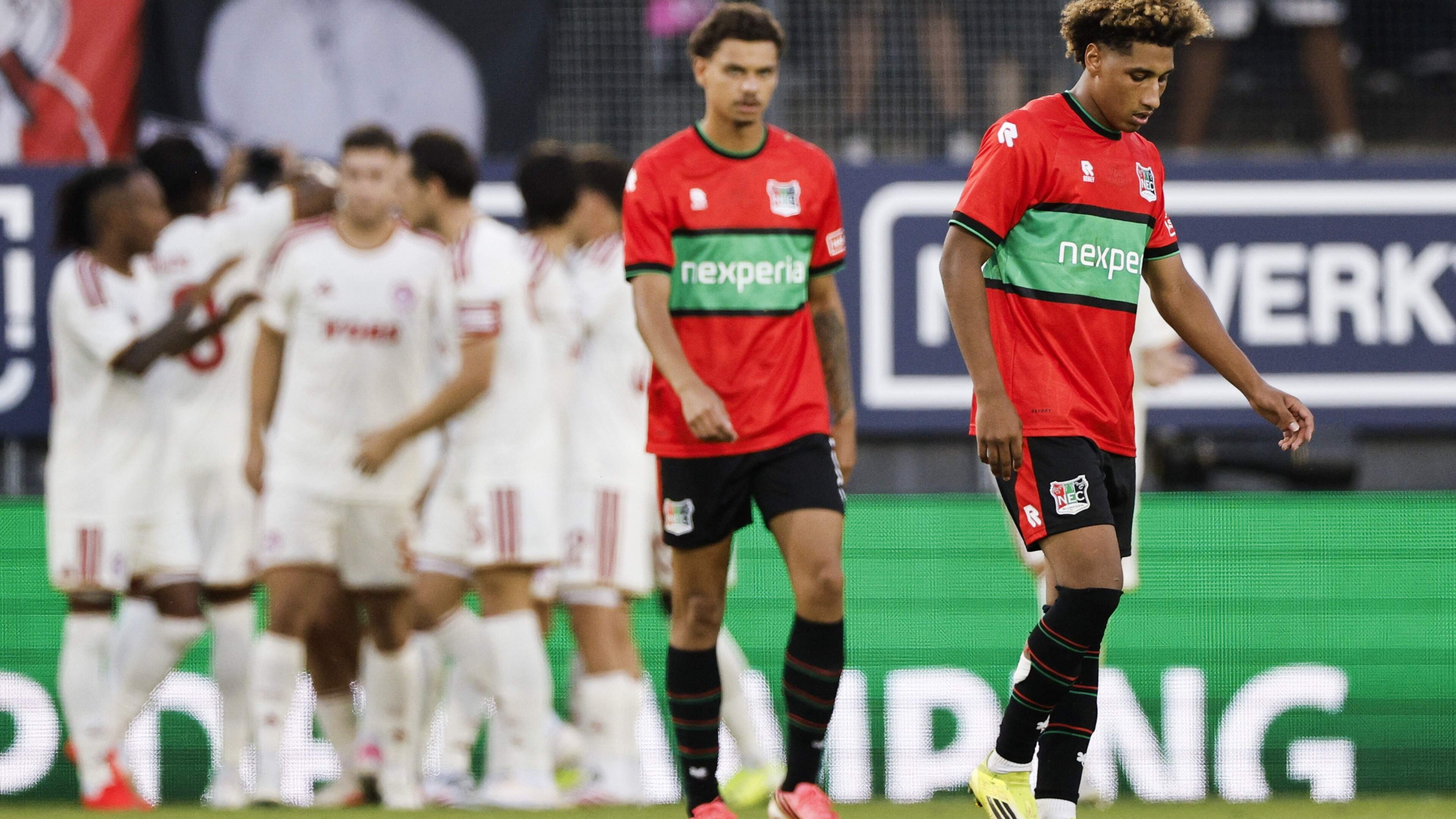 LIVE voorronde Champions League | NEC jaagt op broodnodige gelijkmaker tegen Olympiakos
