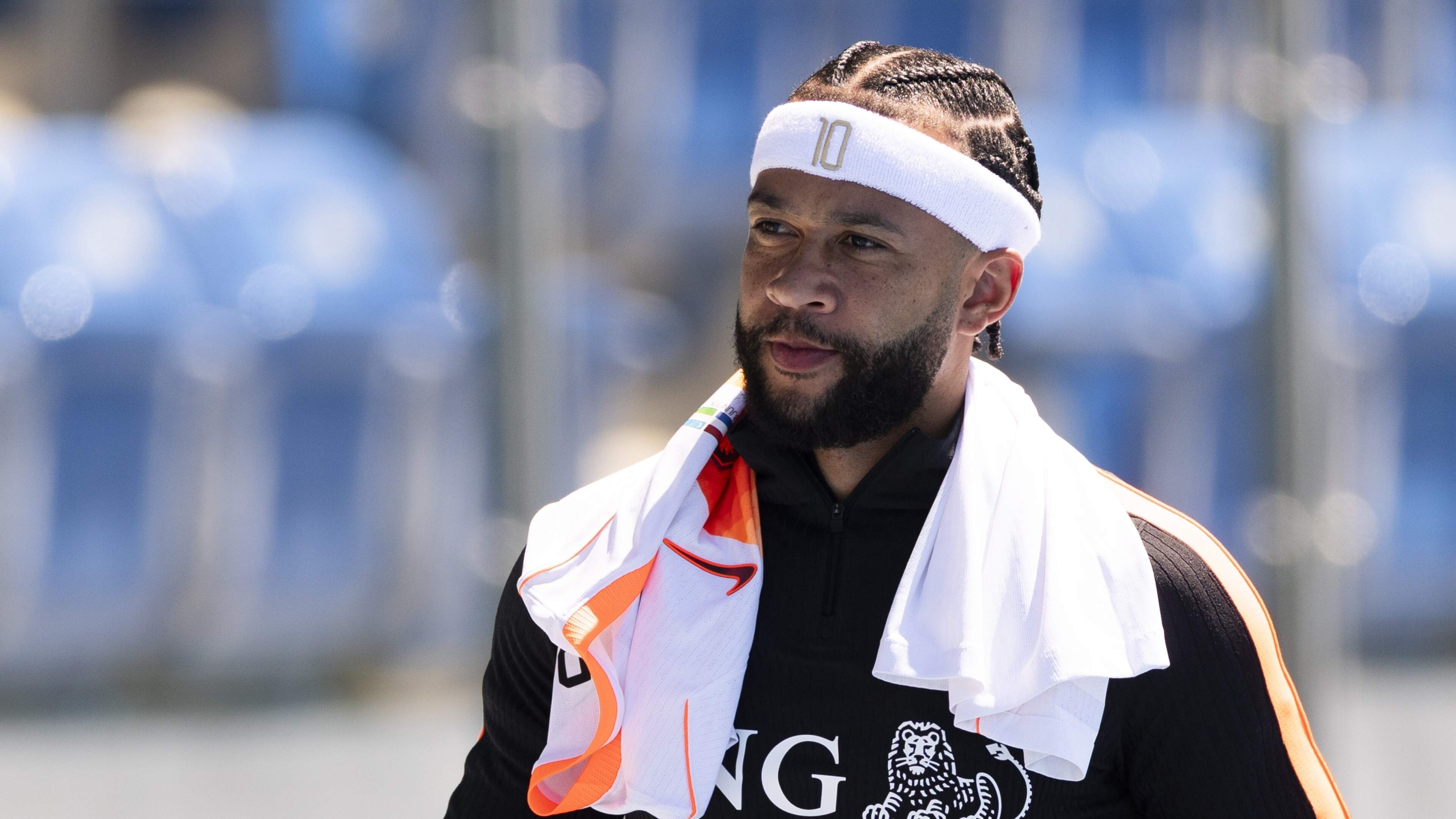 Memphis Depay and Netherlands reserves lose to second-string Uzbekistan