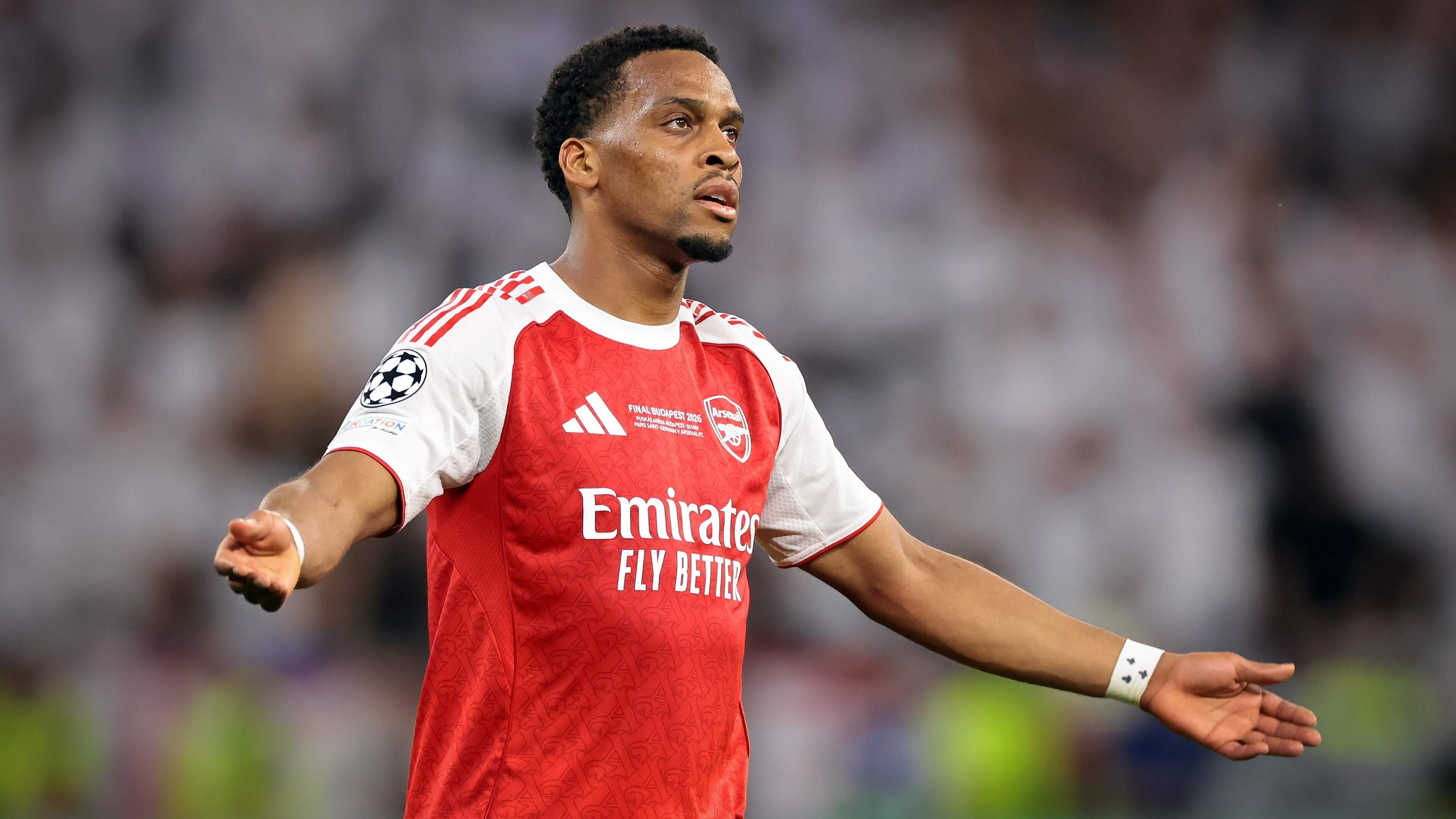 Liesblessure blijft Jurriën Timber achtervolgen: Arsenal-back verlaat trainingskamp voor behandeling in Engeland