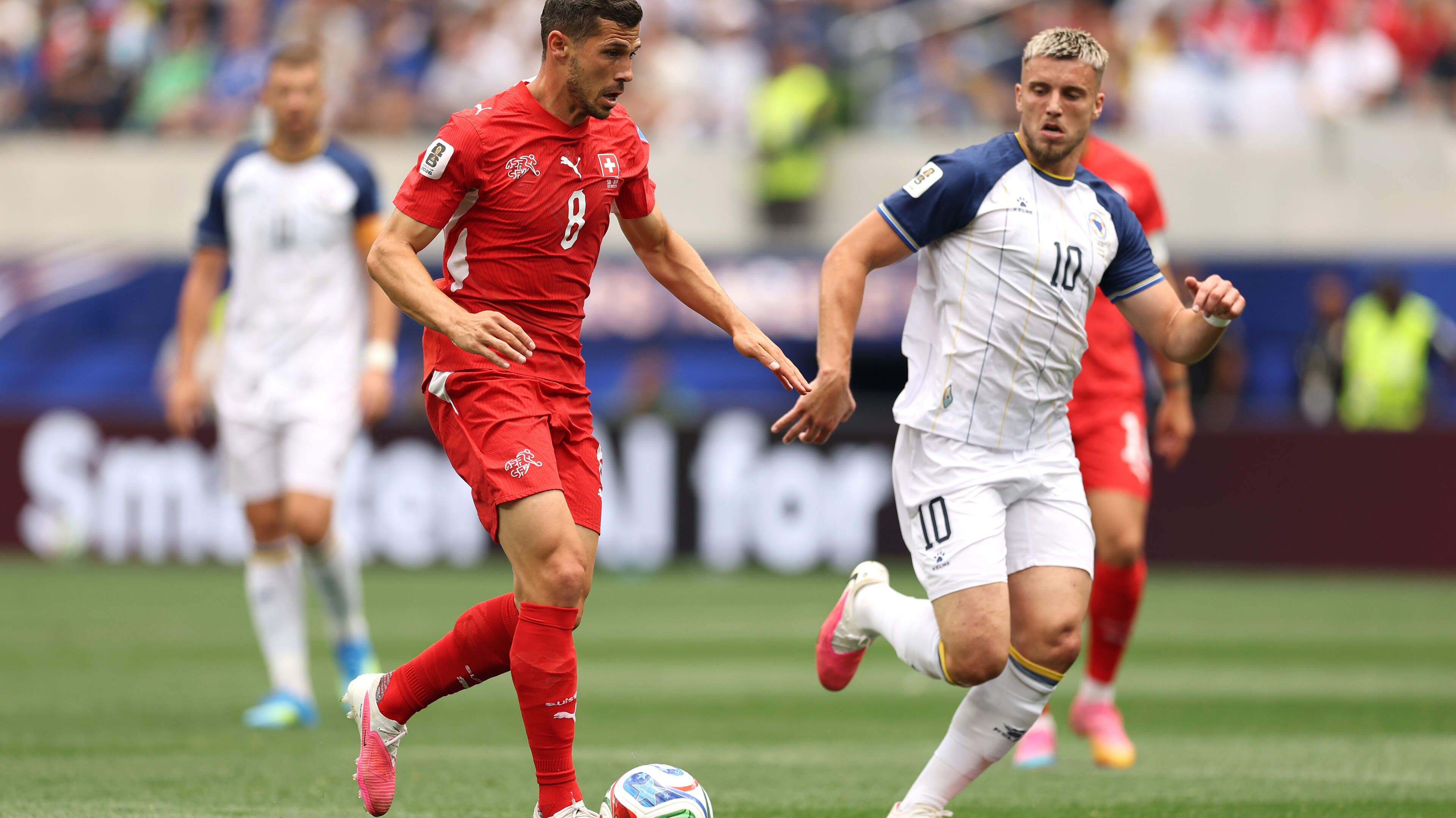 LIVE WK 2026 | Zwitserland en Bosnië en Herzegovina zoeken kleedkamer op zonder goals