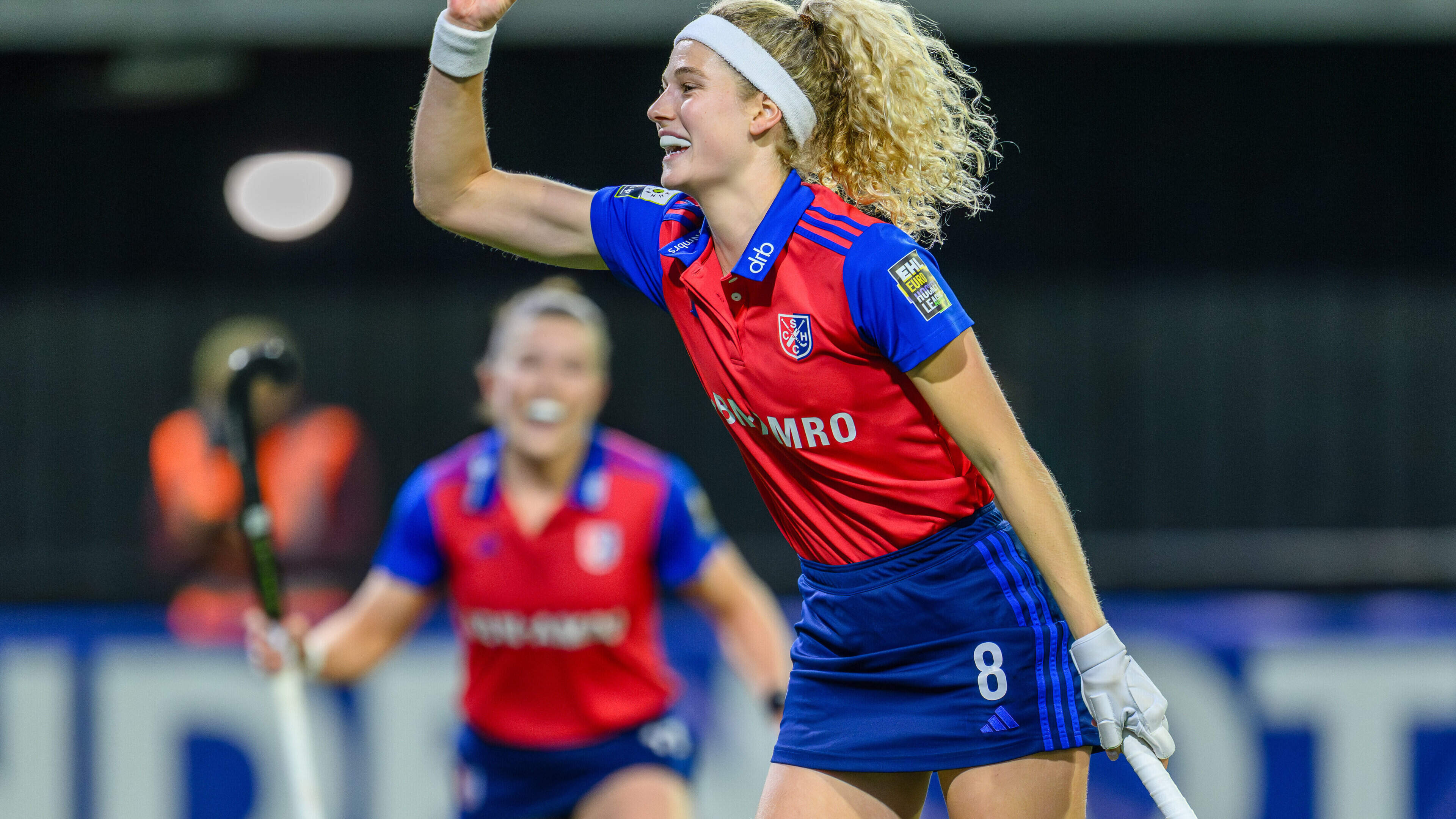 Oranje-international Yibbi Jansen sloopt Spaanse tegenstander namens SCHC in Euro Hockey League