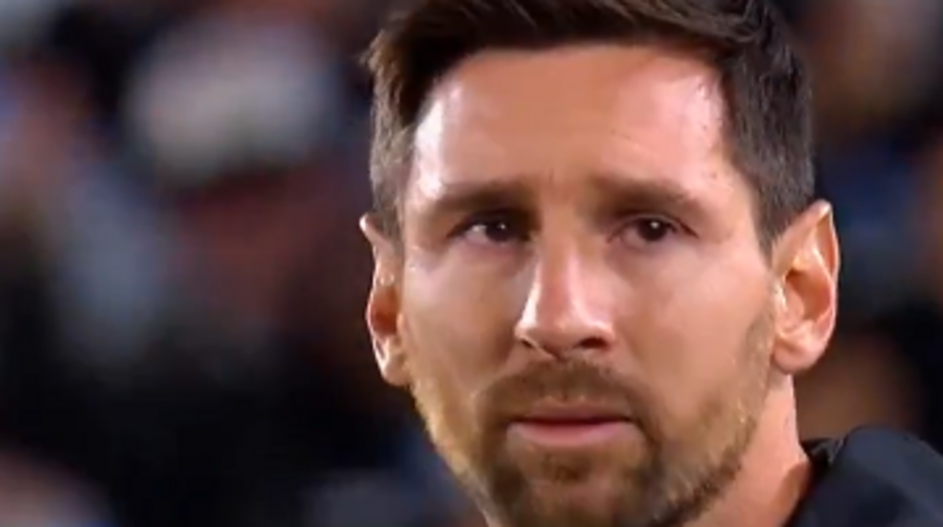 Emotionele Lionel Messi (38) vecht tegen de tranen in mogelijk zijn laatste interland in Argentinië