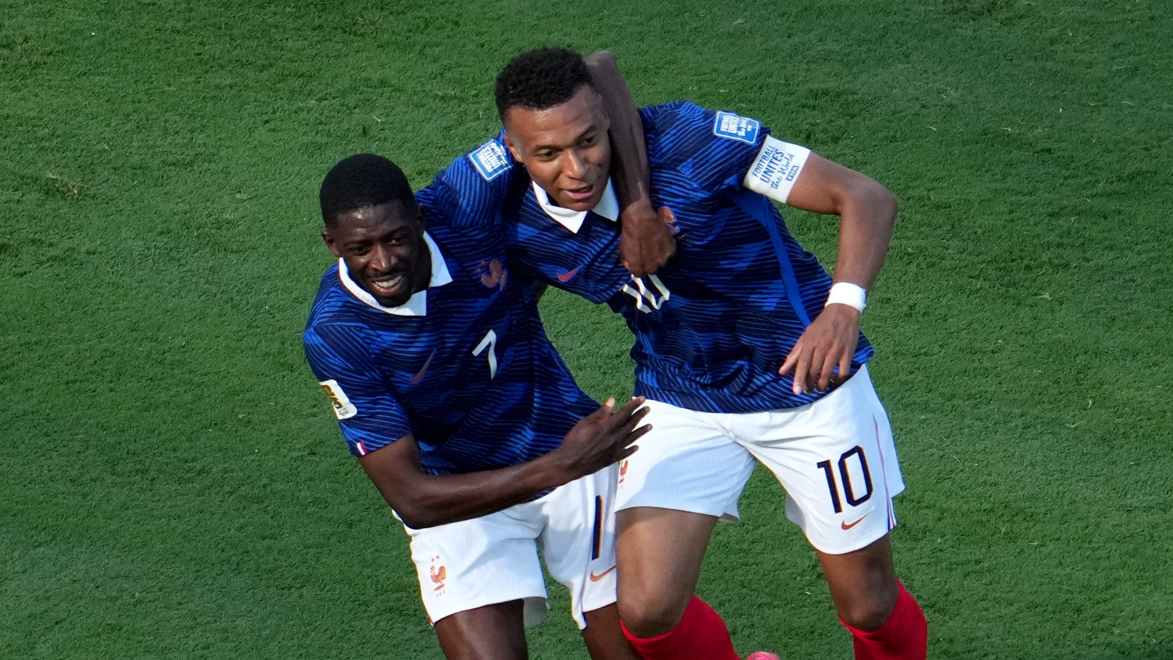 Kylian Mbappe vervolgt jacht op WK-topscorer Messi bij eenvoudige zege op Zweden