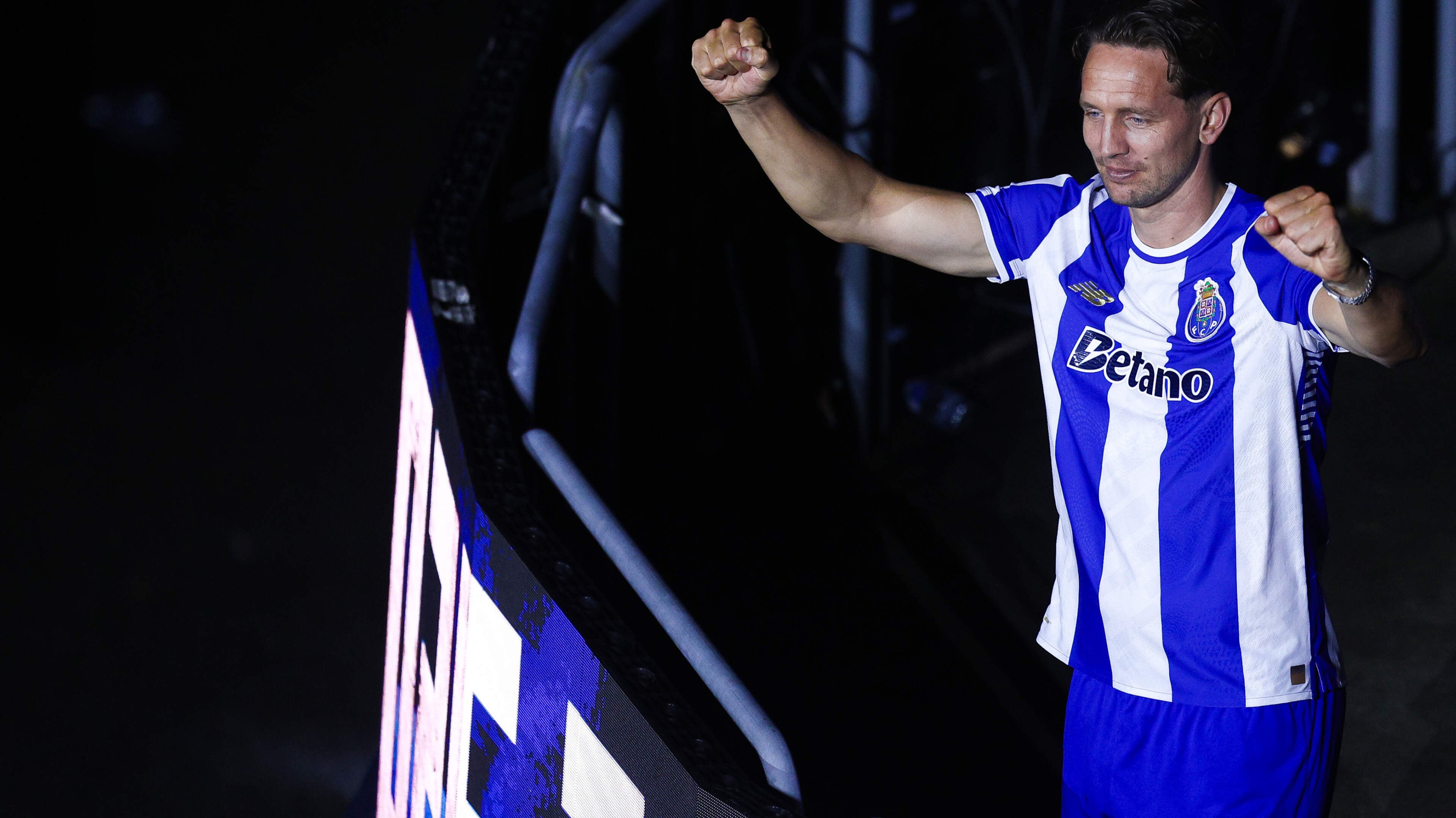 Luuk de Jong (35) na jaar weg bij FC Porto en houdt opties open