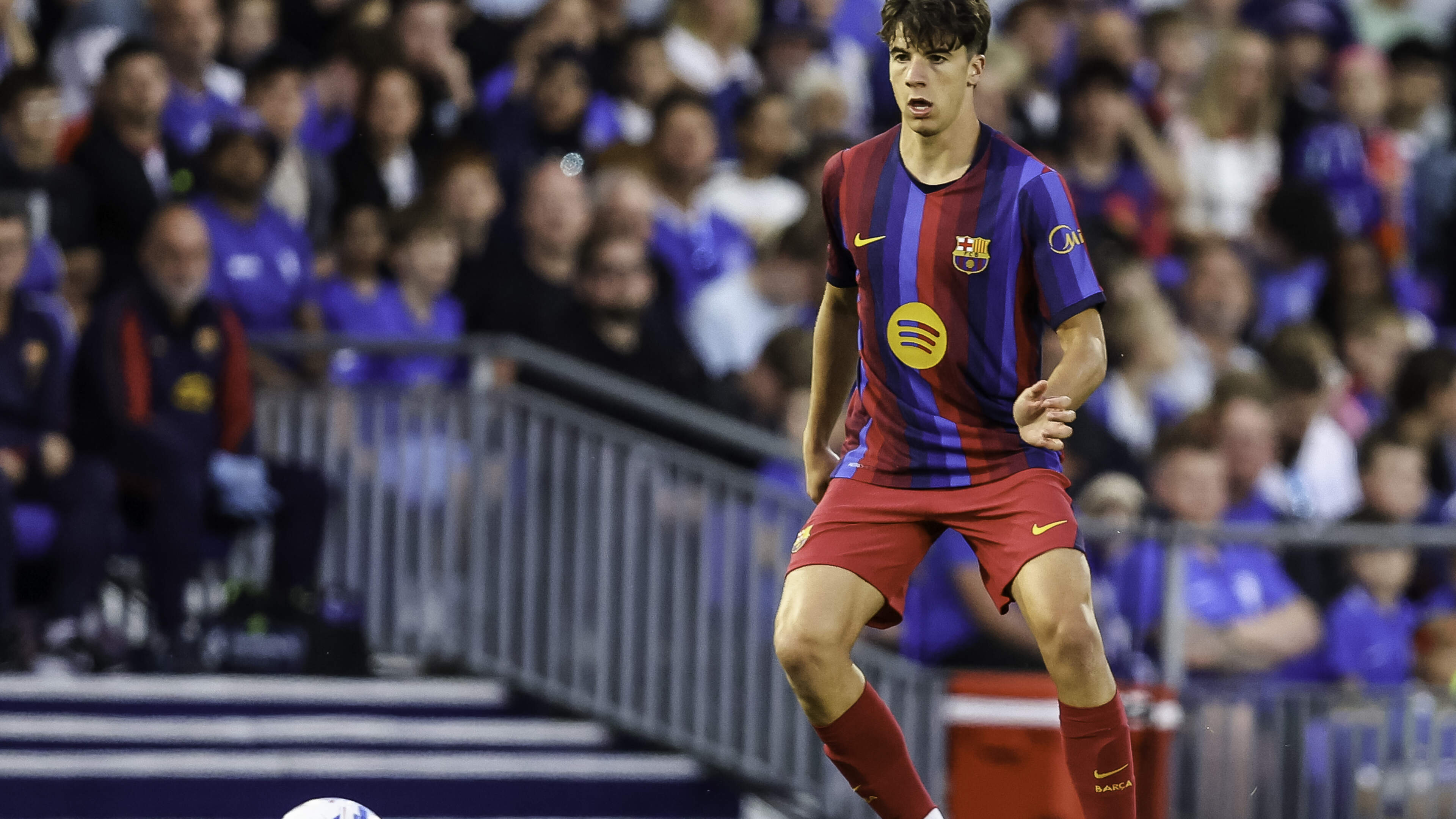 Ajax stuurt aan op gratis overname talentvolle linksback Jofre Torrents (19) van FC Barcelona