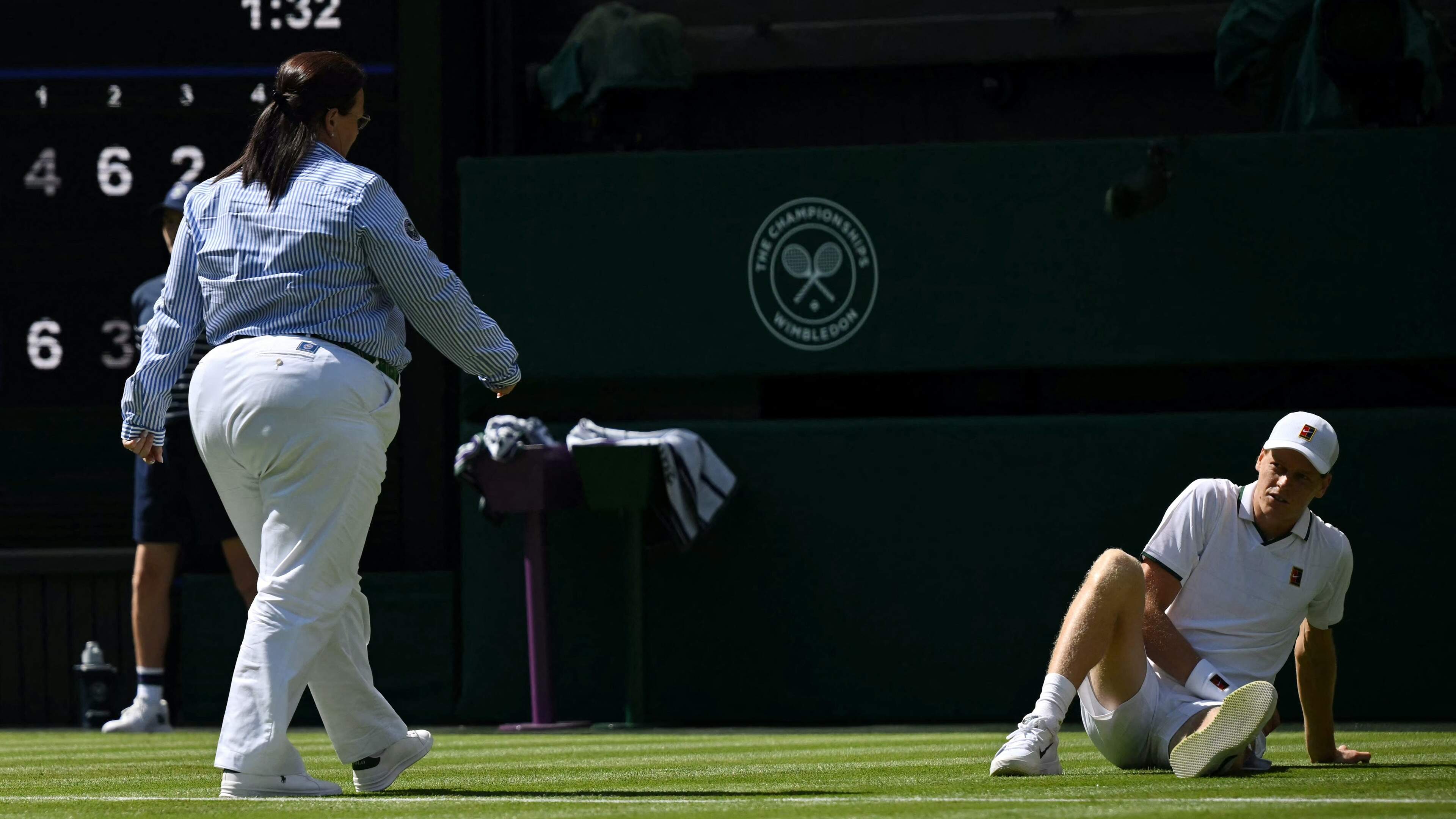 LIVE Wimbledon 2026 | Schrik voor Sinner na lelijke valpartij, Chwalińska uitgeschakeld na blessure op matchpoint