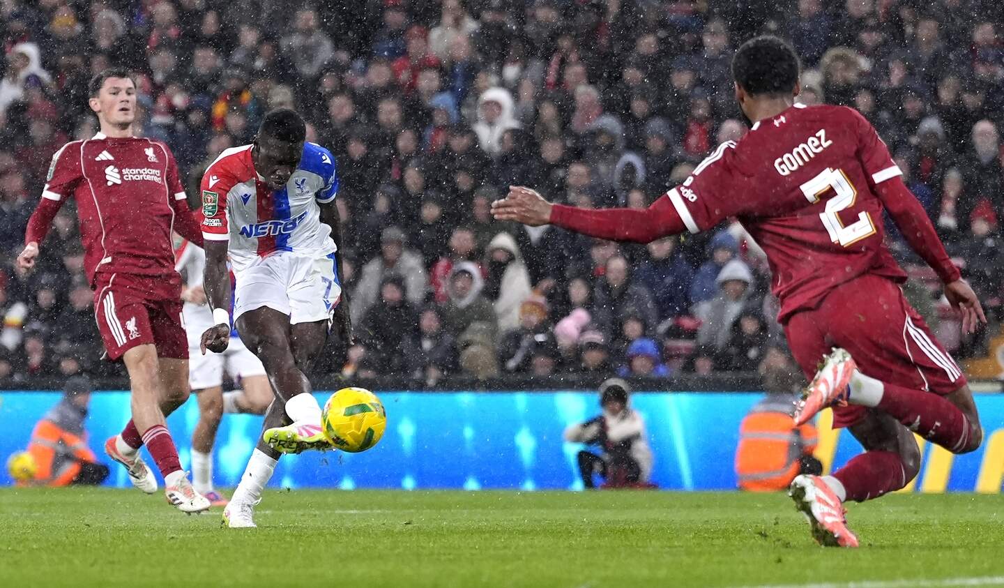  Ismaïla Sarr maakt er 0-2 van