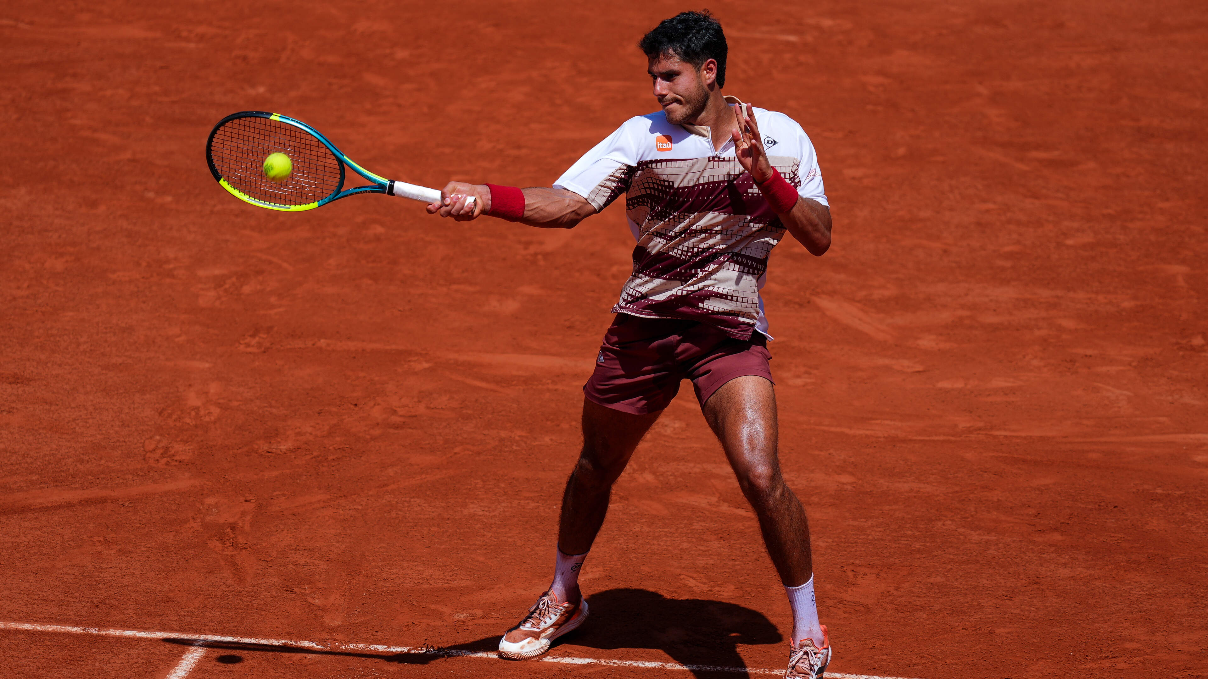 Ophef op Roland Garros na seksistische uitlatingen van Adolfo Vallejo: ’Dit soort wedstrijden zouden door een man geleid moeten worden’