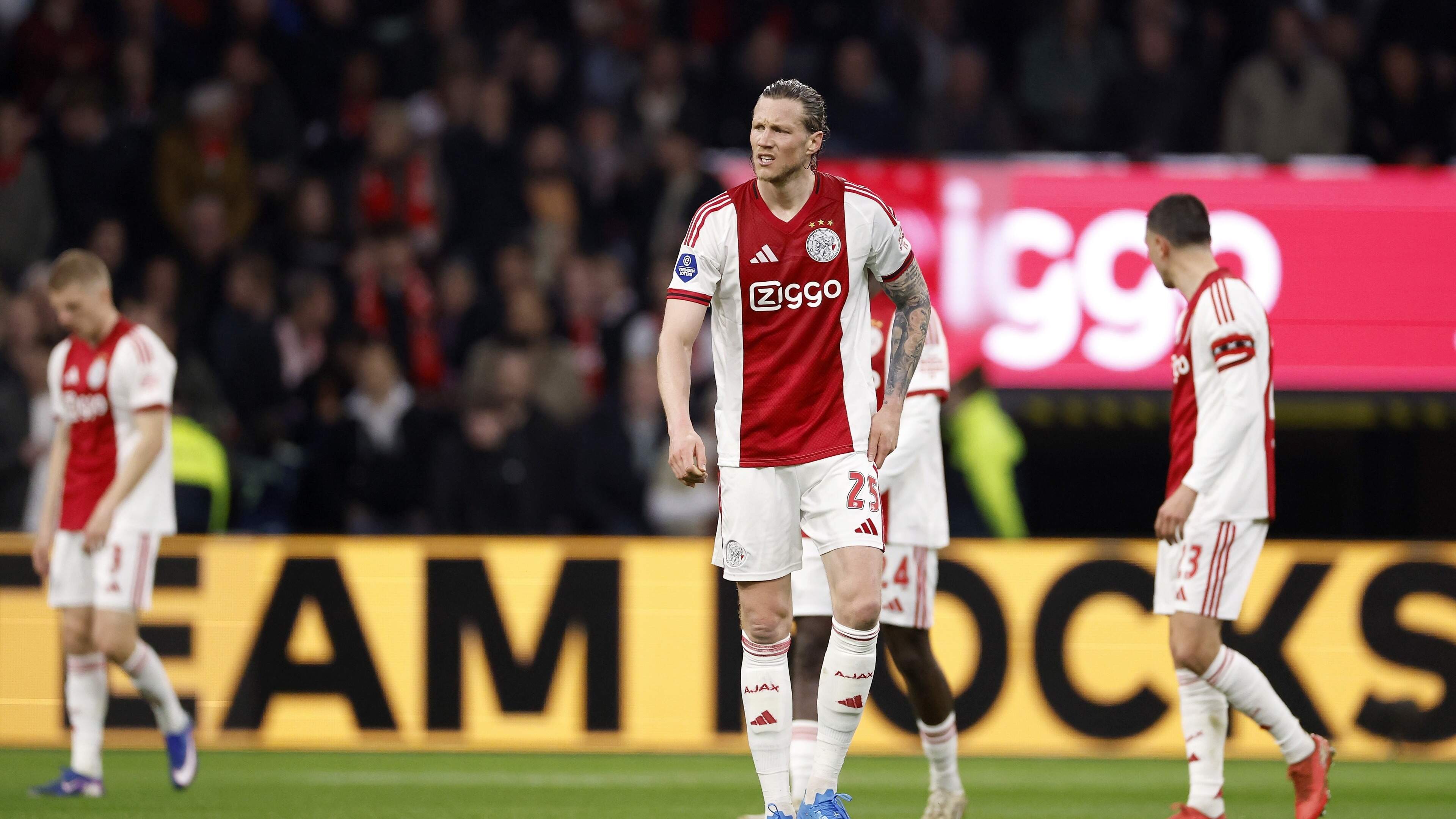 LIVE Eredivisie: kan Ajax na rust afrekenen met FC Twente?