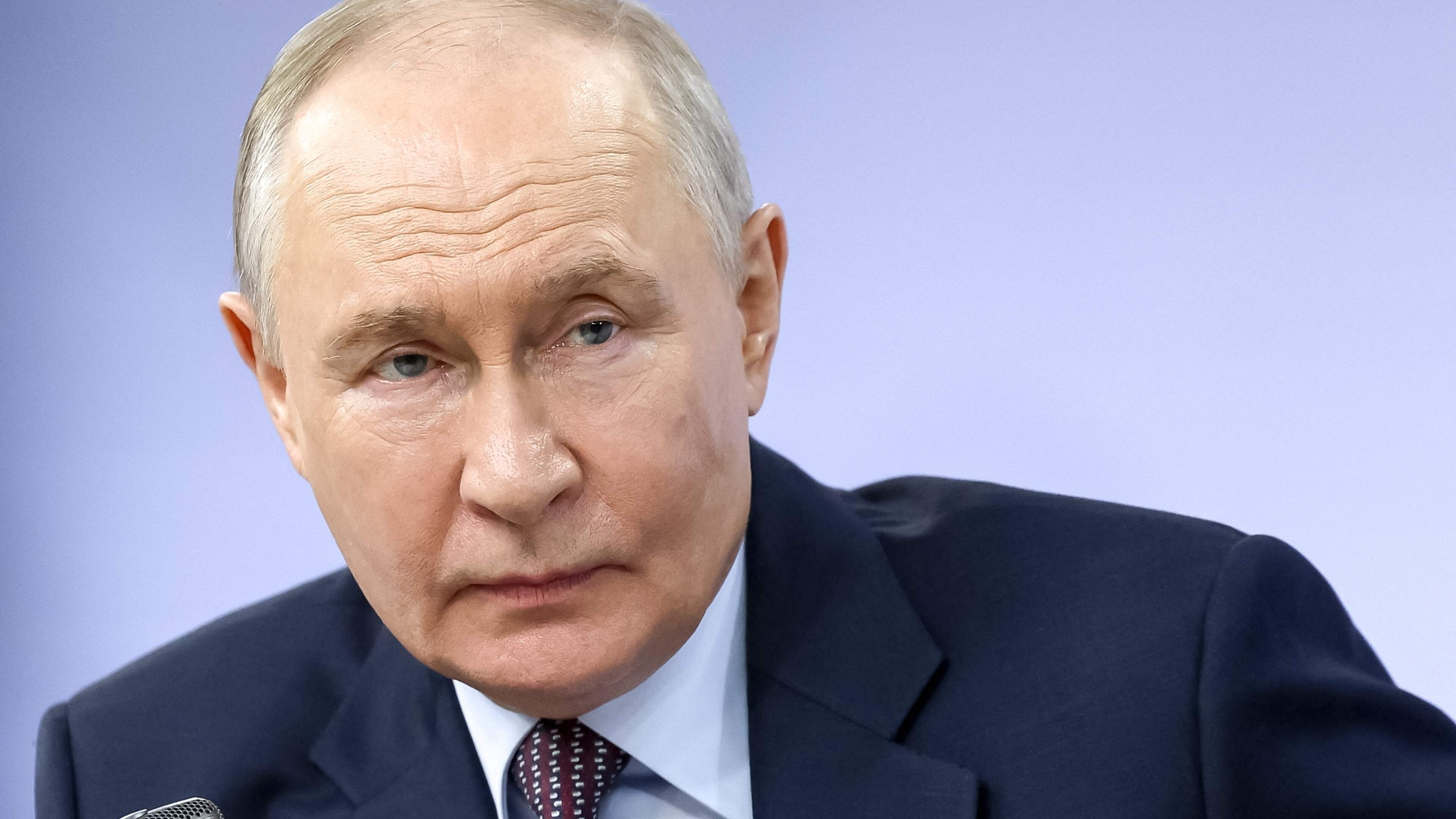 'Poetin vreest aanslag vanuit Rusland tijdens militaire parade'